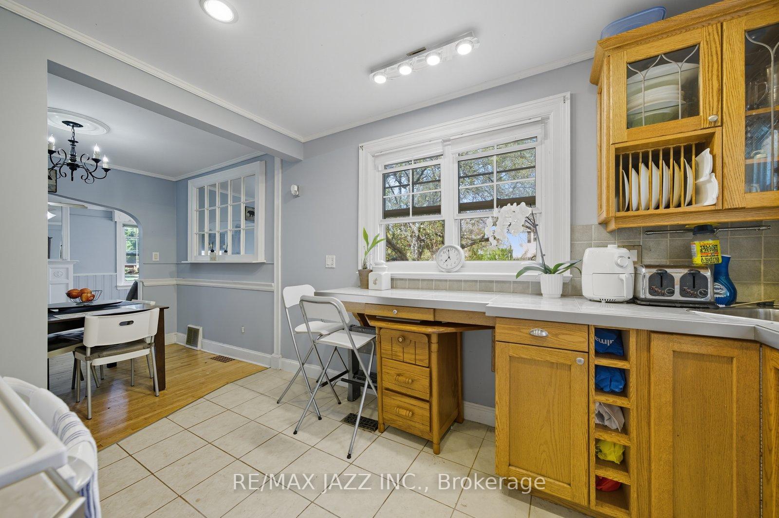 Photo 10 of 79 Lauder Road, Oshawa, O'Neill — HOMEH