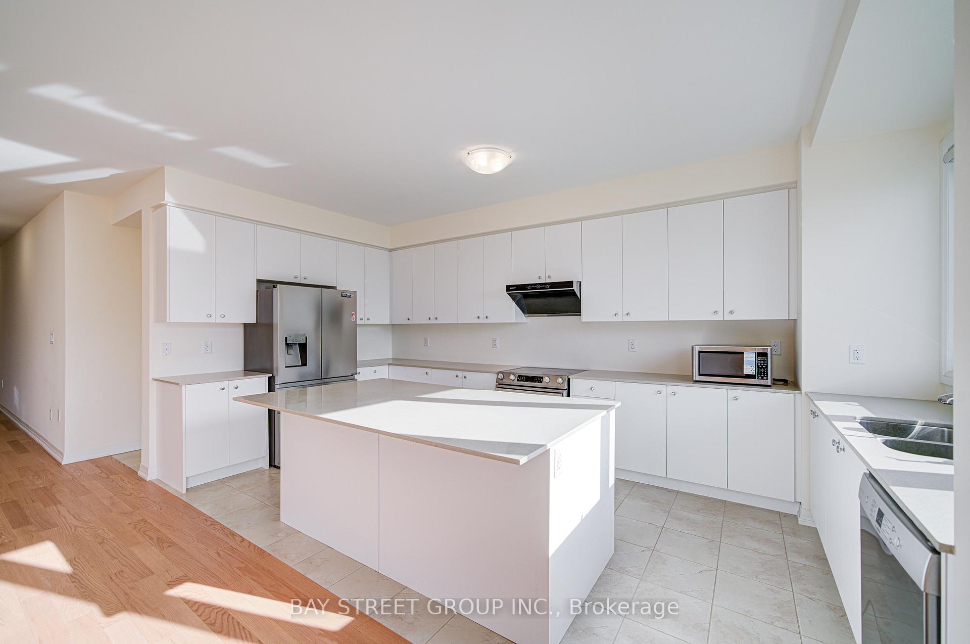 Photo 7 of 1091 Pisces Trail, Pickering, Rural Pickering — HOMEH