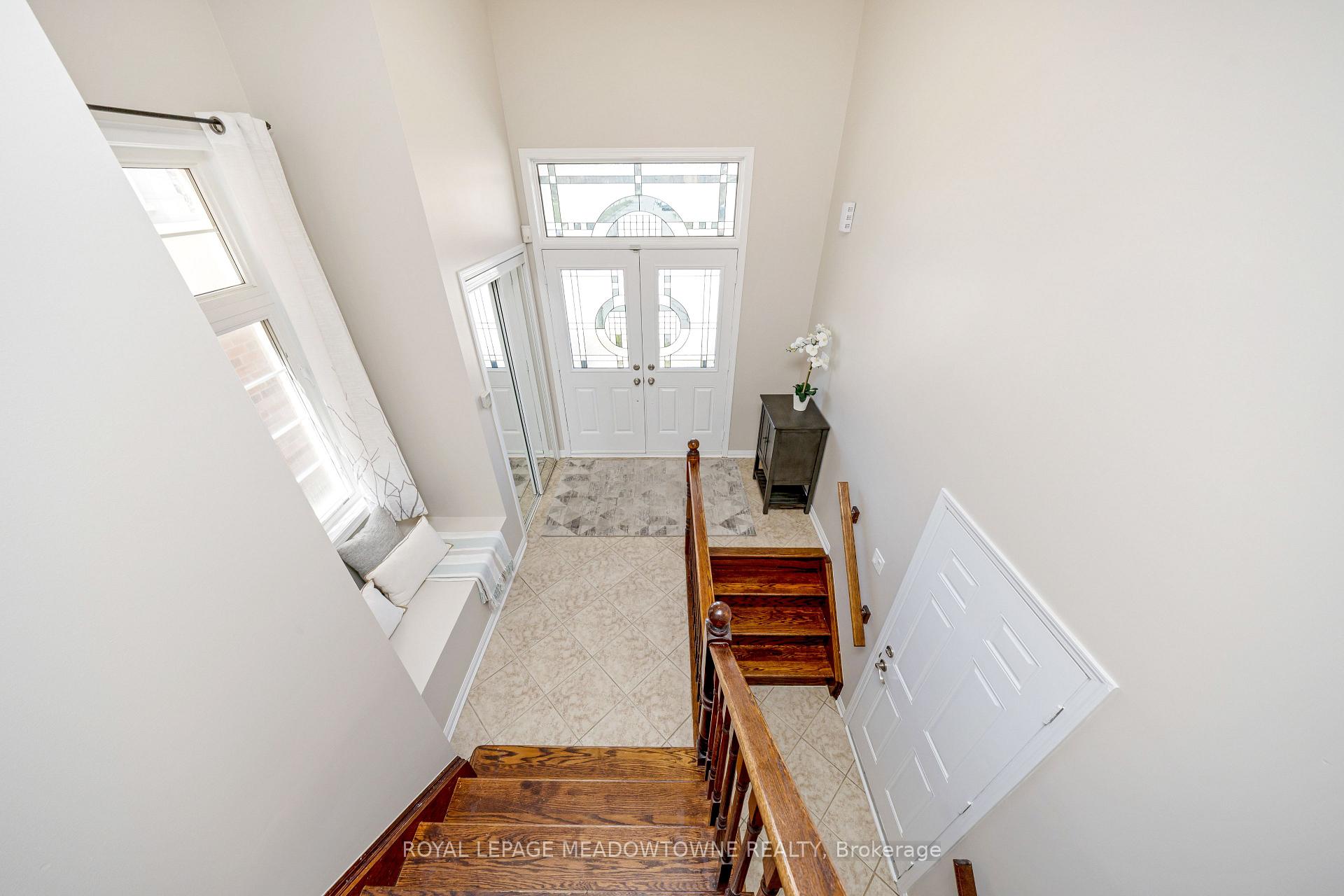 Photo 6 of 344 McDougall Crossing, Milton, Harrison — HOMEH