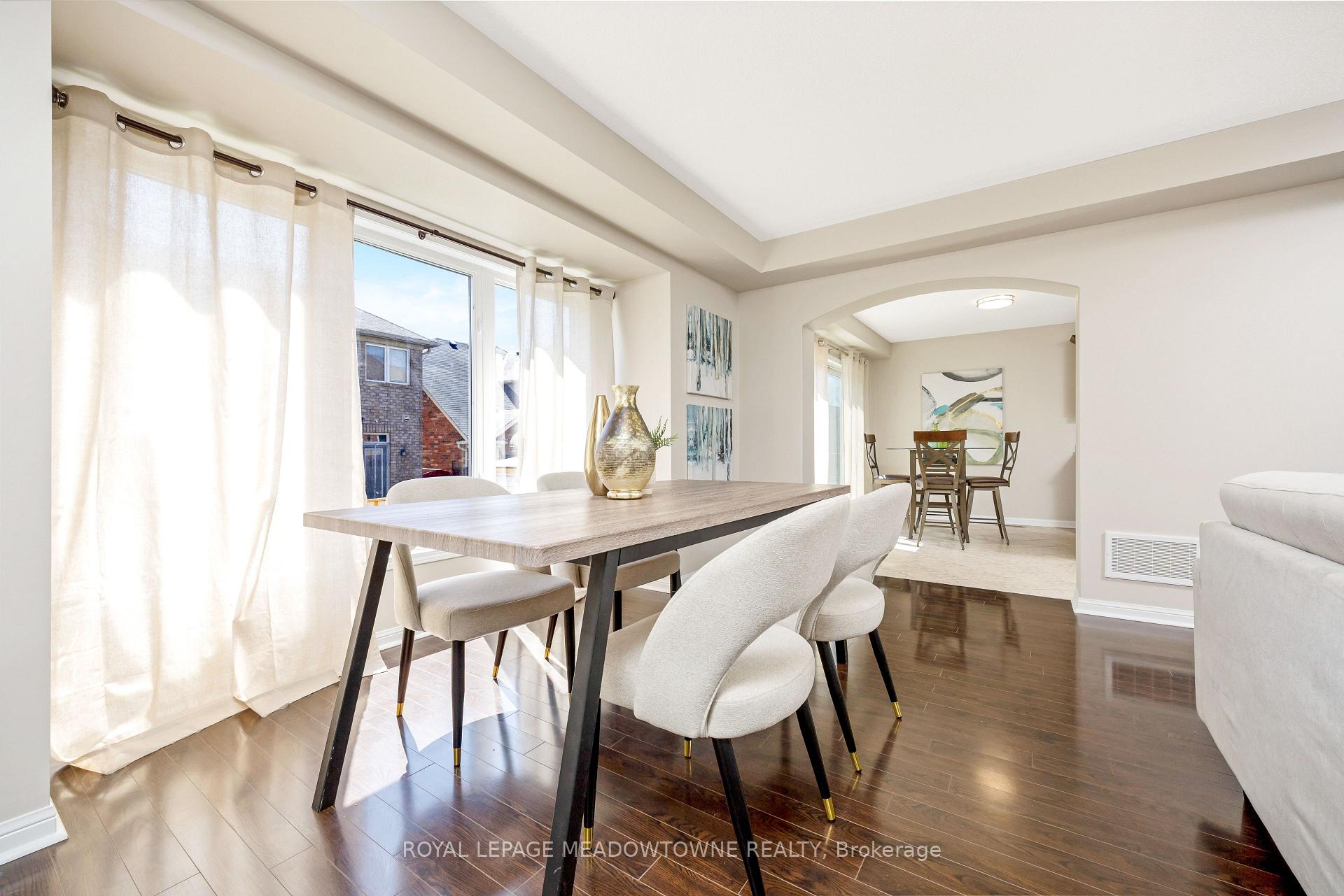 Photo 13 of 344 McDougall Crossing, Milton, Harrison — HOMEH