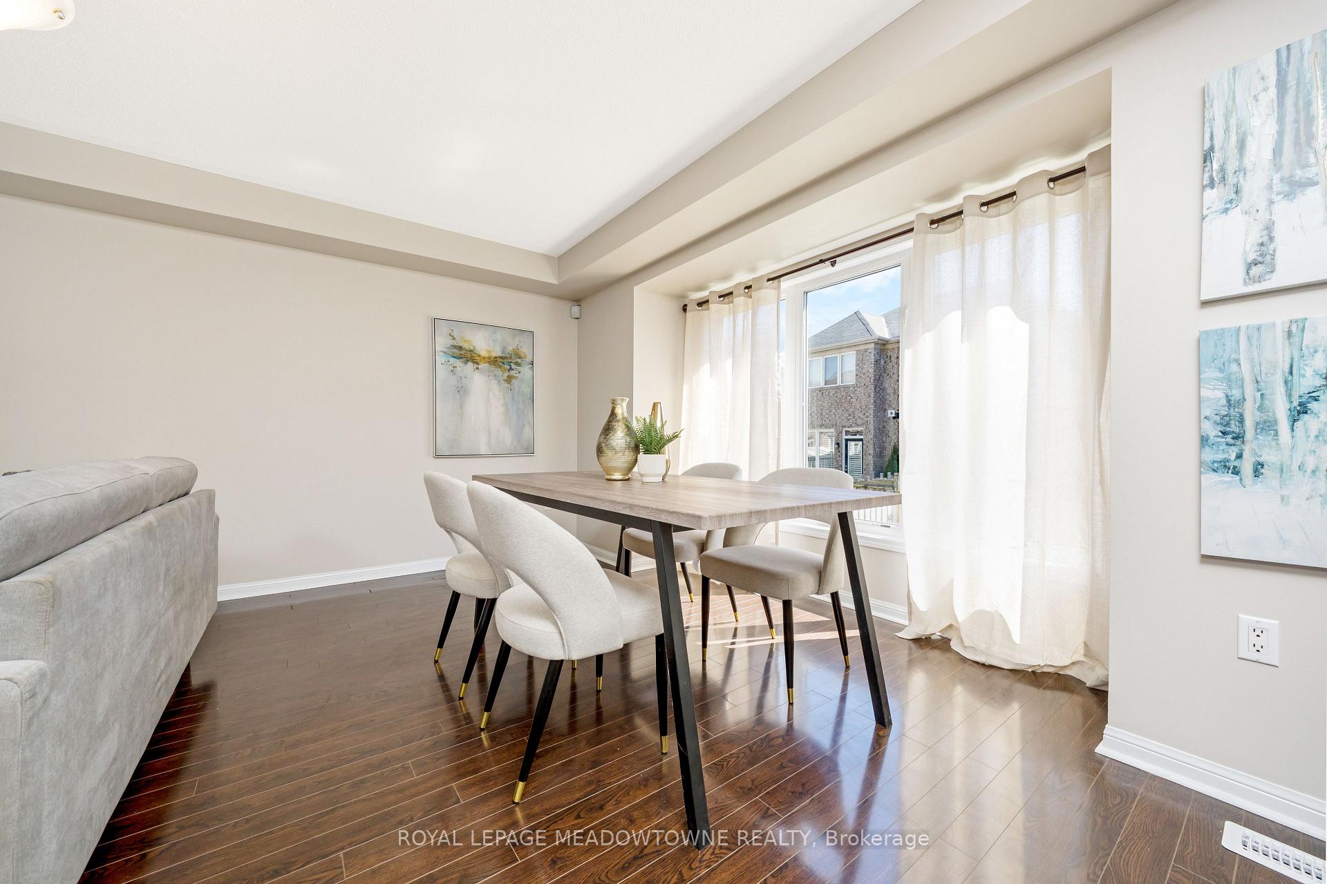 Photo 14 of 344 McDougall Crossing, Milton, Harrison — HOMEH