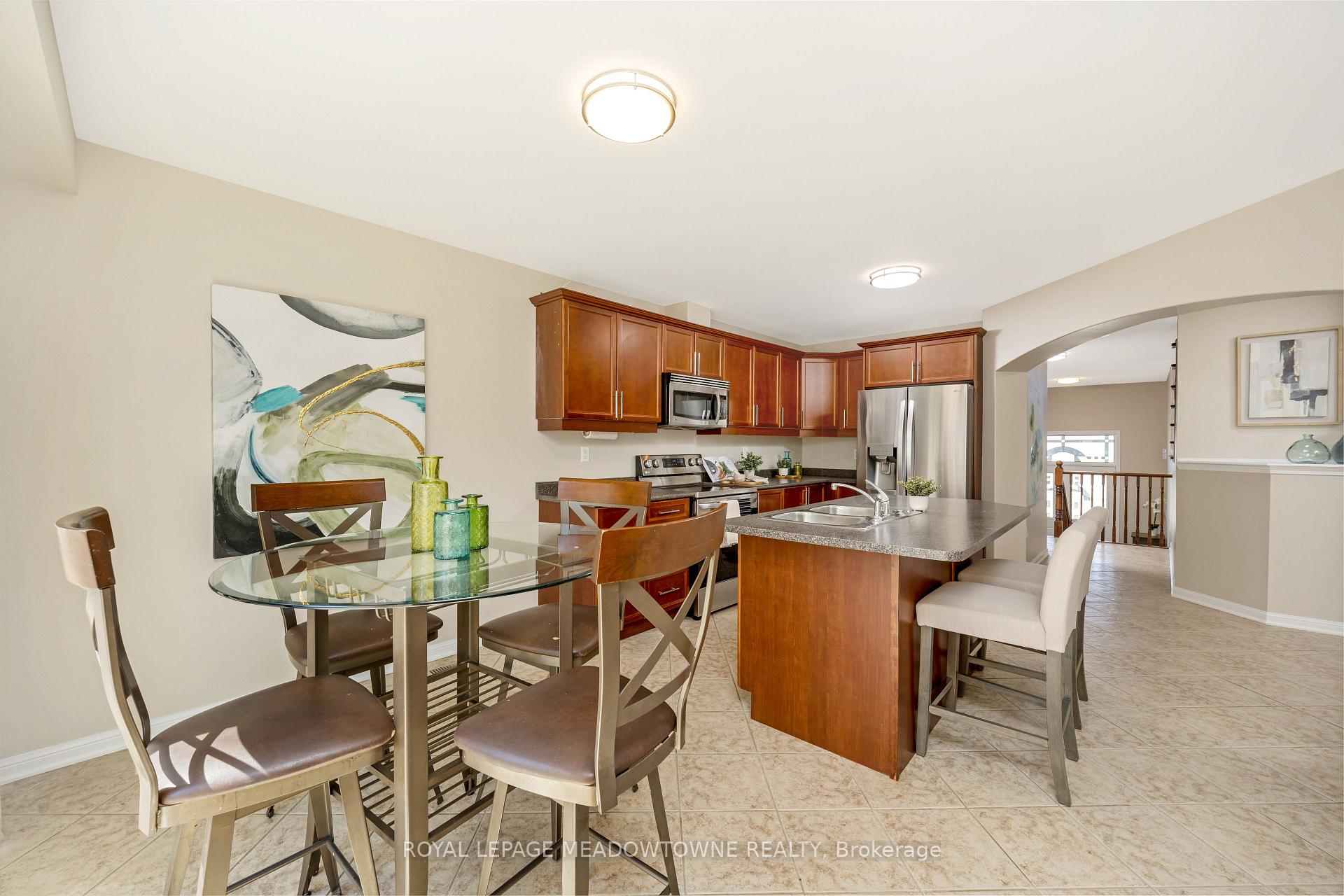 Photo 21 of 344 McDougall Crossing, Milton, Harrison — HOMEH