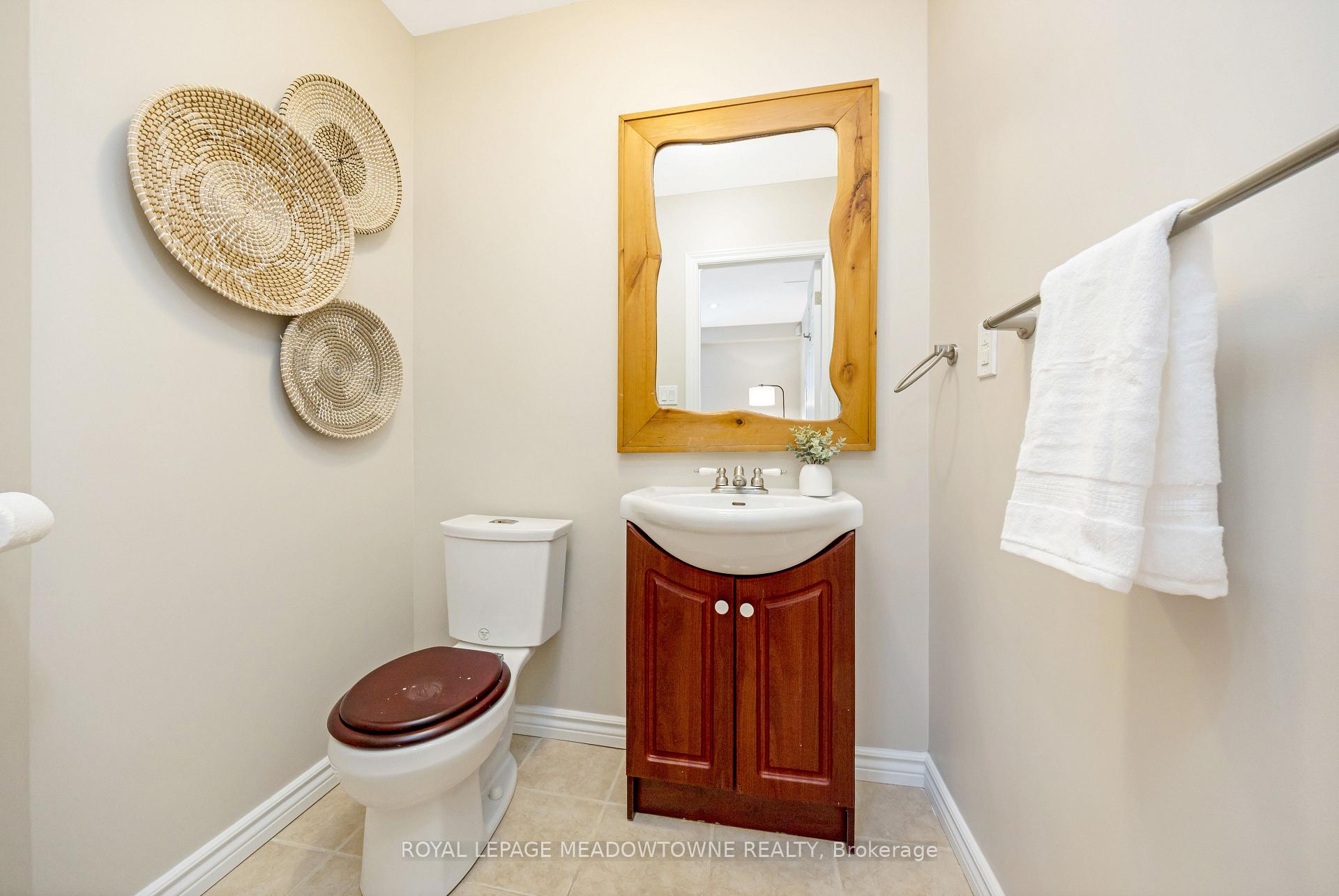 Photo 38 of 344 McDougall Crossing, Milton, Harrison — HOMEH