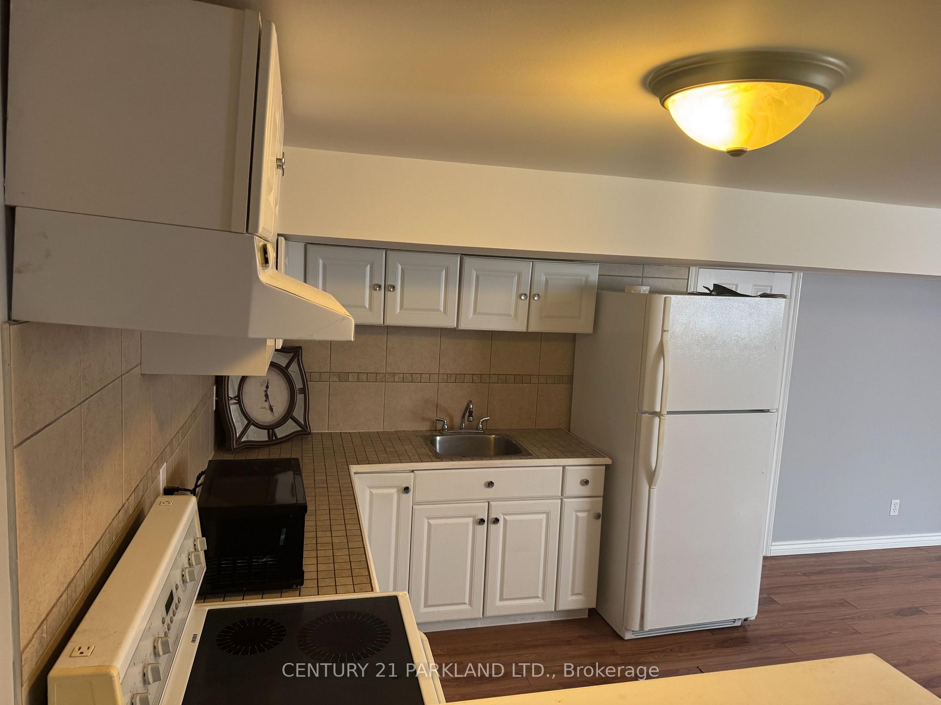 Photo 2 of 406 Dianne Drive, Oshawa, Donevan — HOMEH