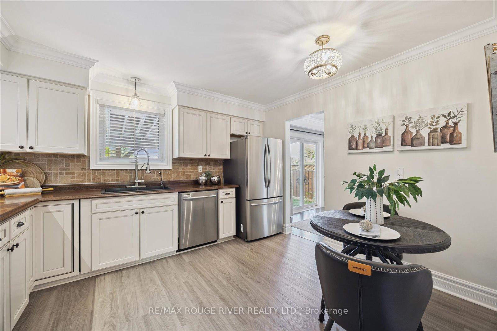 Photo 11 of 1797 Meadowview Avenue, Pickering, Amberlea — HOMEH