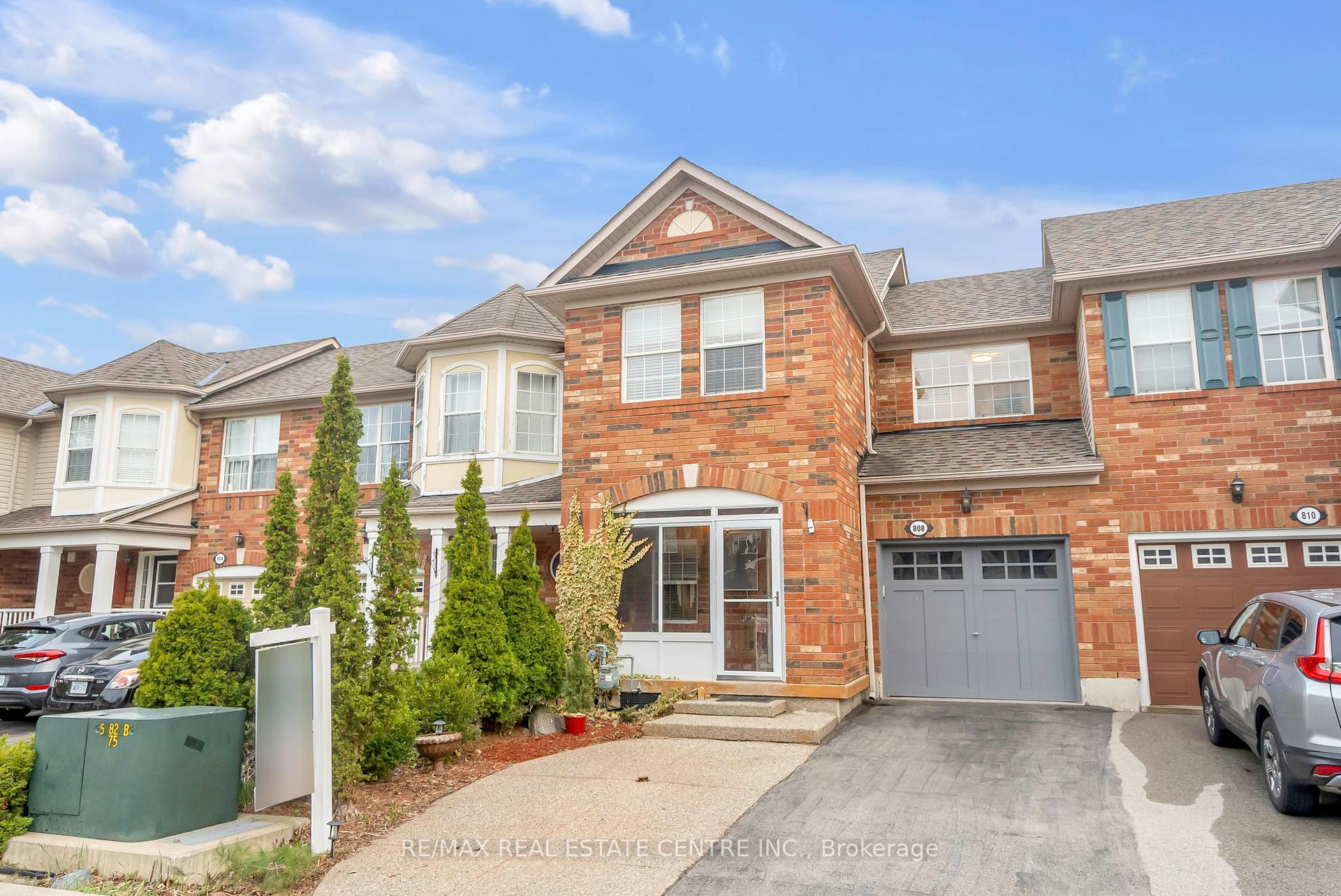Photo 4 of 808 Mckay Crescent, Milton, Beaty — HOMEH