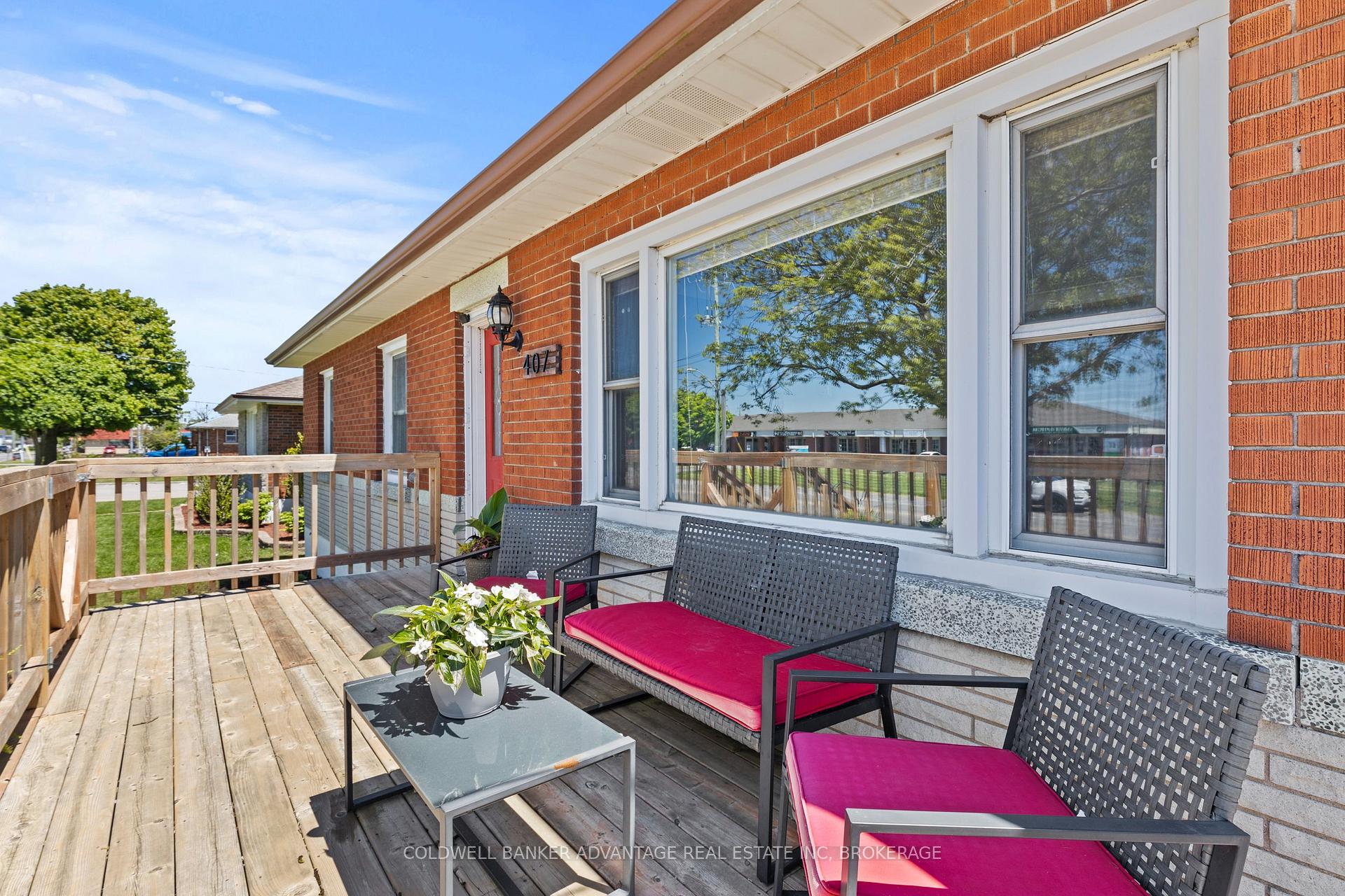 Photo 3 of 407 Steele Street, Port Colborne, Sugarloaf — HOMEH