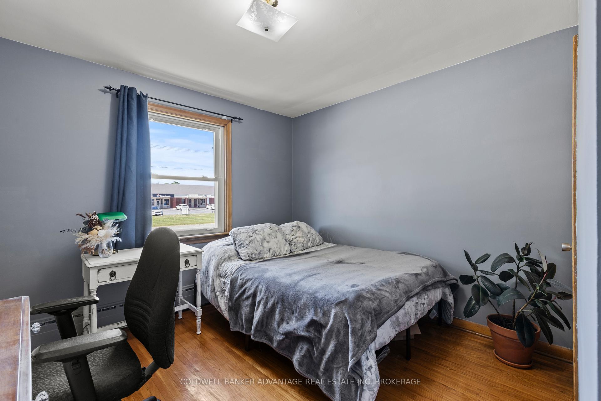 Photo 12 of 407 Steele Street, Port Colborne, Sugarloaf — HOMEH