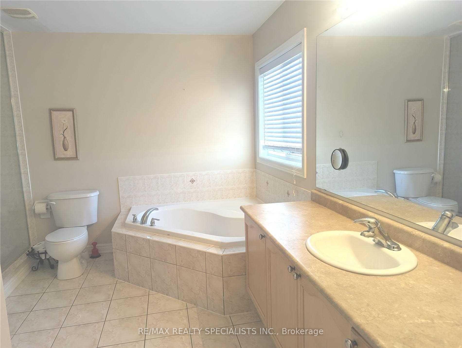 Photo 16 of Unit Upper, 397 Sproat Street, Milton, Clarke — HOMEH