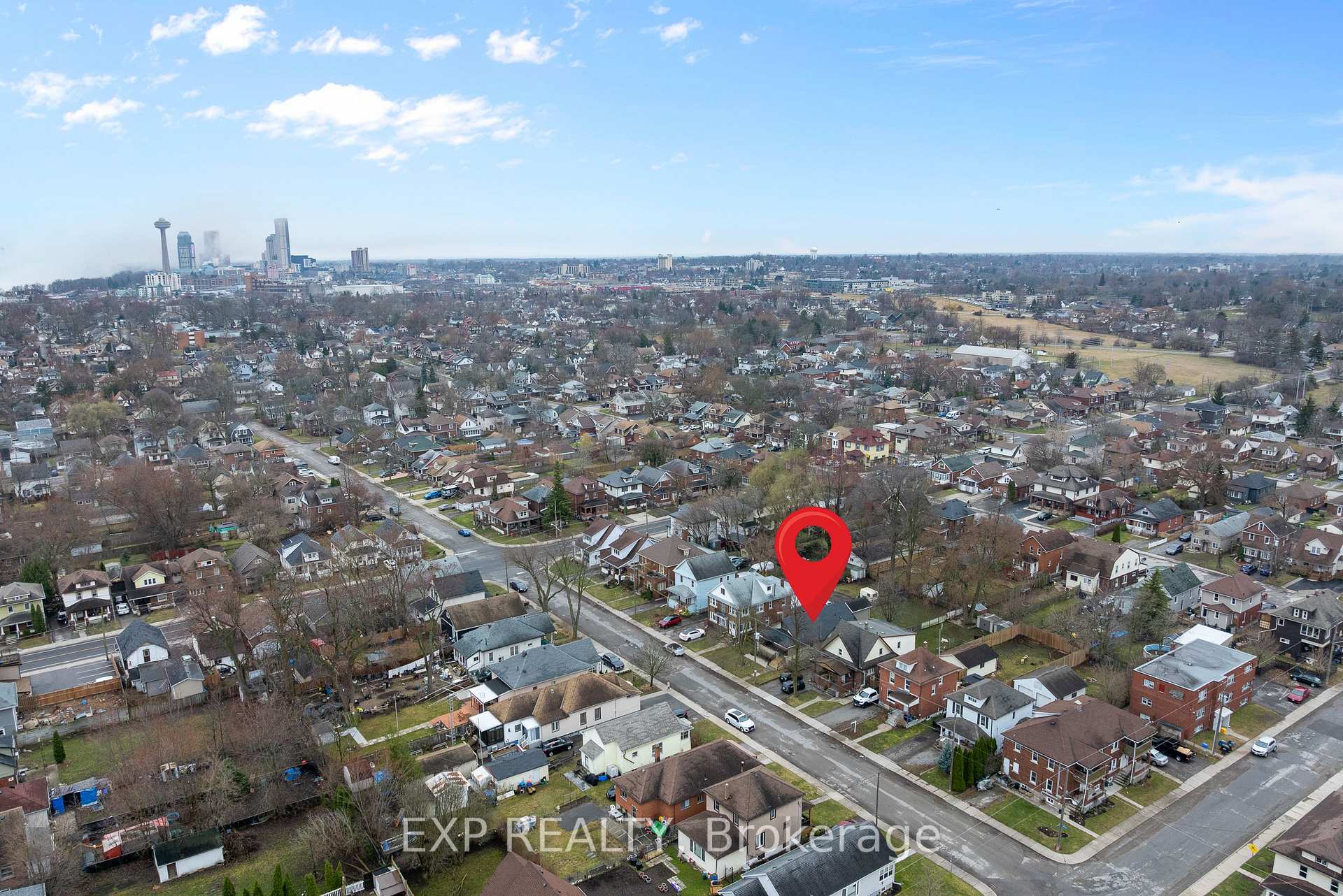 Photo 3 of 4747 Third Avenue, Niagara Falls, Cherrywood — HOMEH
