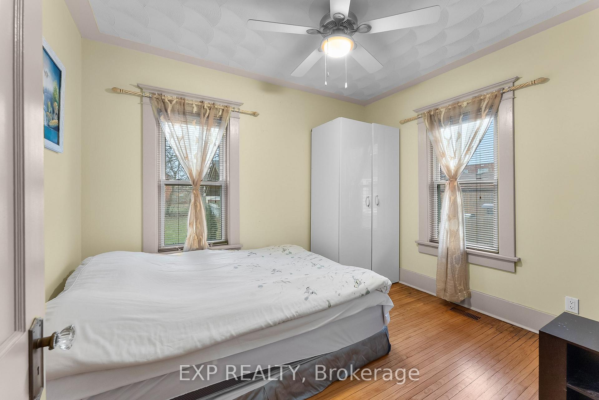 Photo 18 of 4747 Third Avenue, Niagara Falls, Cherrywood — HOMEH