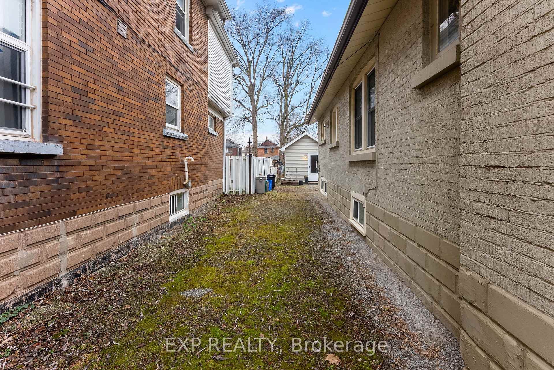 Photo 25 of 4747 Third Avenue, Niagara Falls, Cherrywood — HOMEH