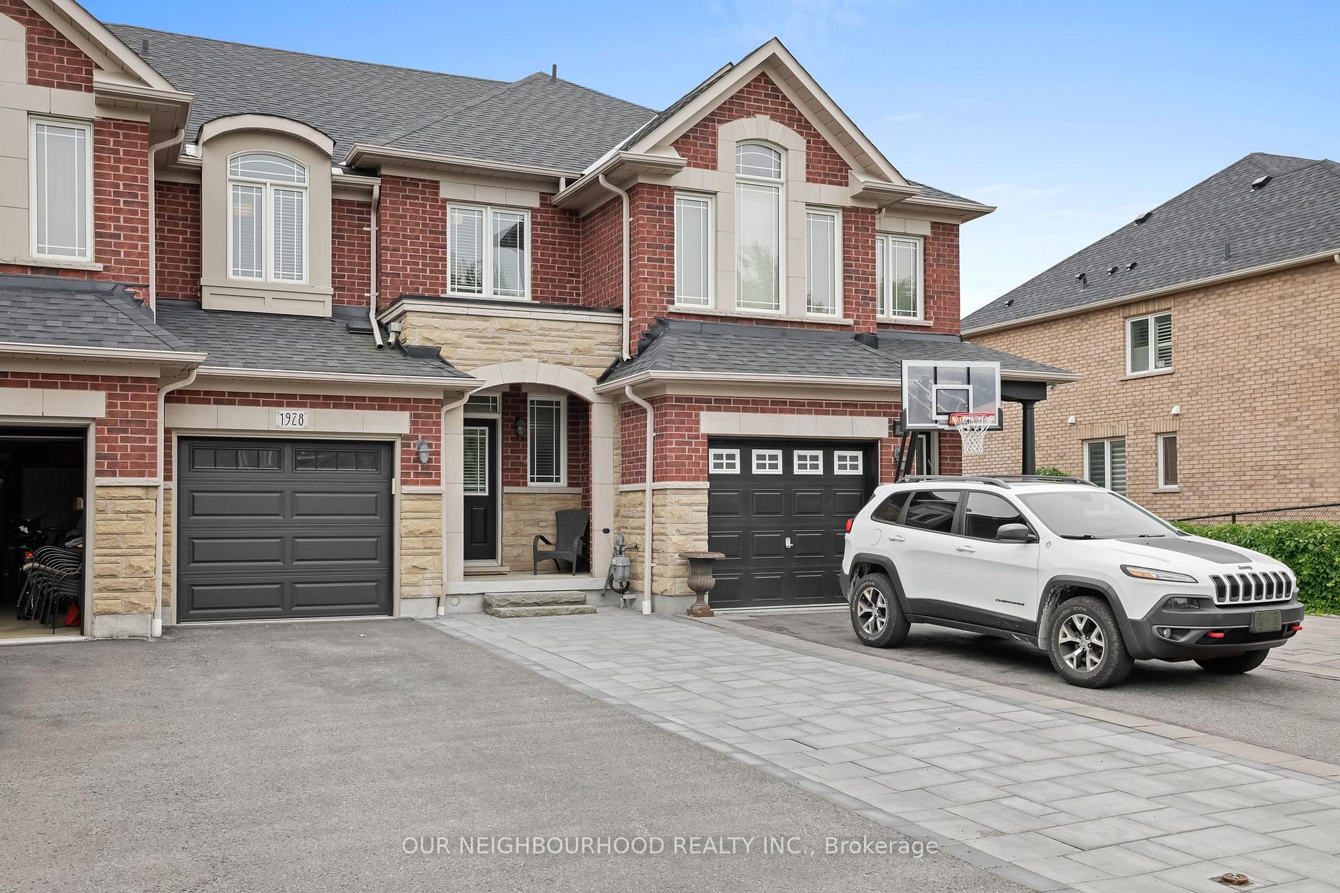 Photo 3 of 1928 Calvington Drive, Pickering, Highbush — HOMEH