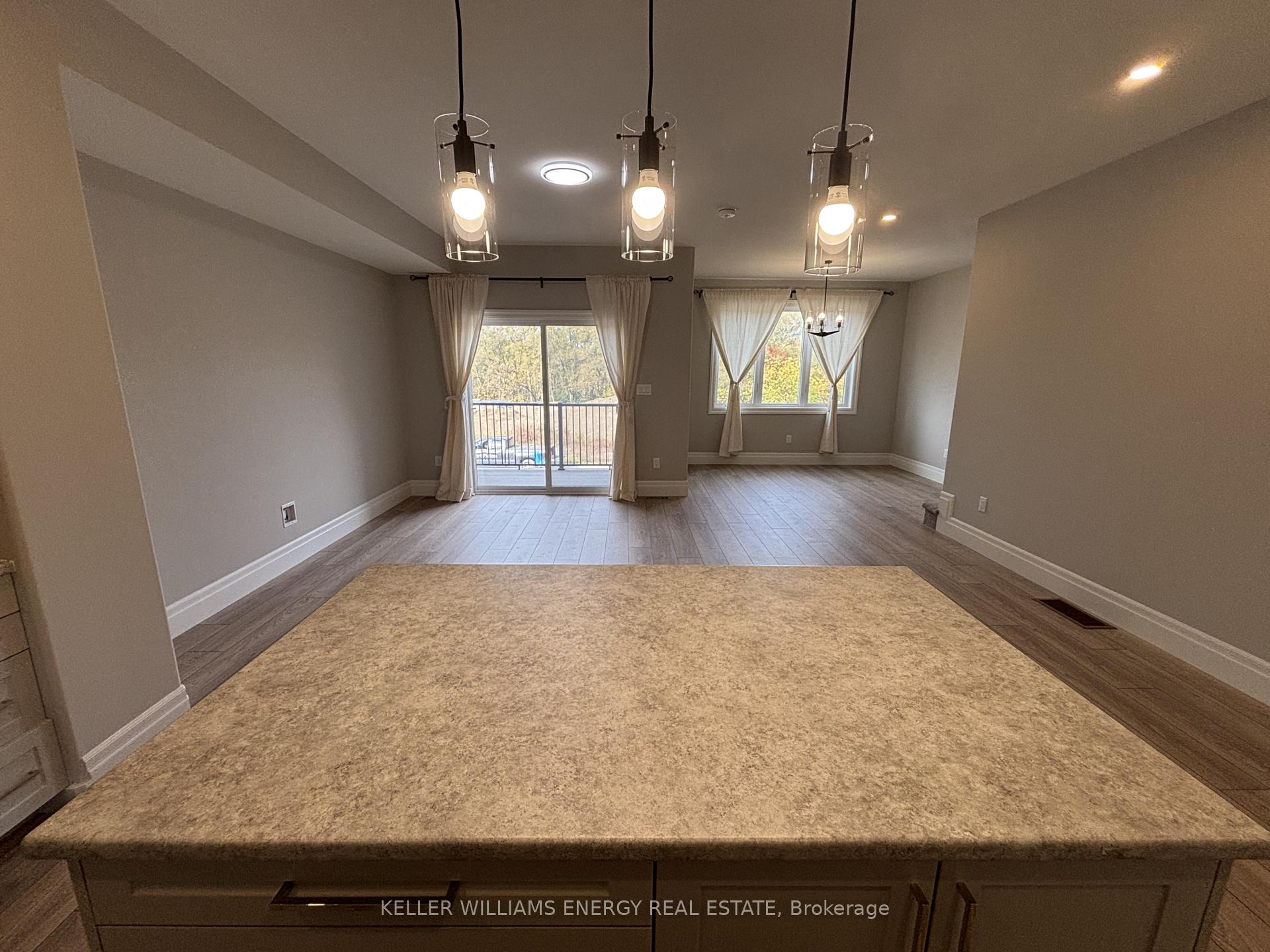 Photo 10 of 91 Buchanan Avenue S, Prince Edward County, Picton Ward — HOMEH