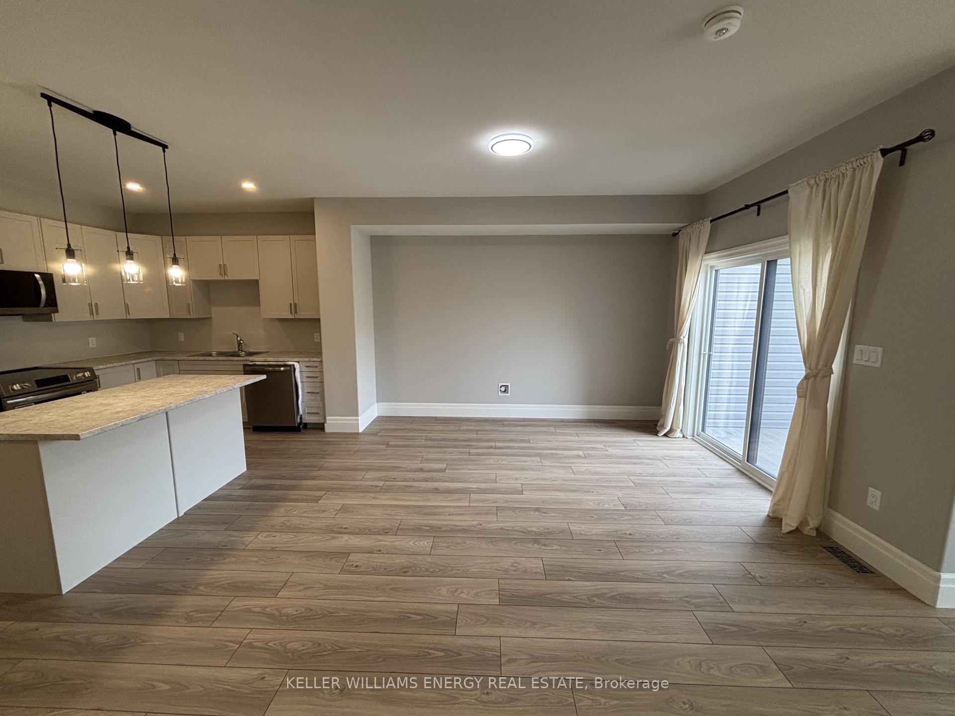 Photo 11 of 91 Buchanan Avenue S, Prince Edward County, Picton Ward — HOMEH