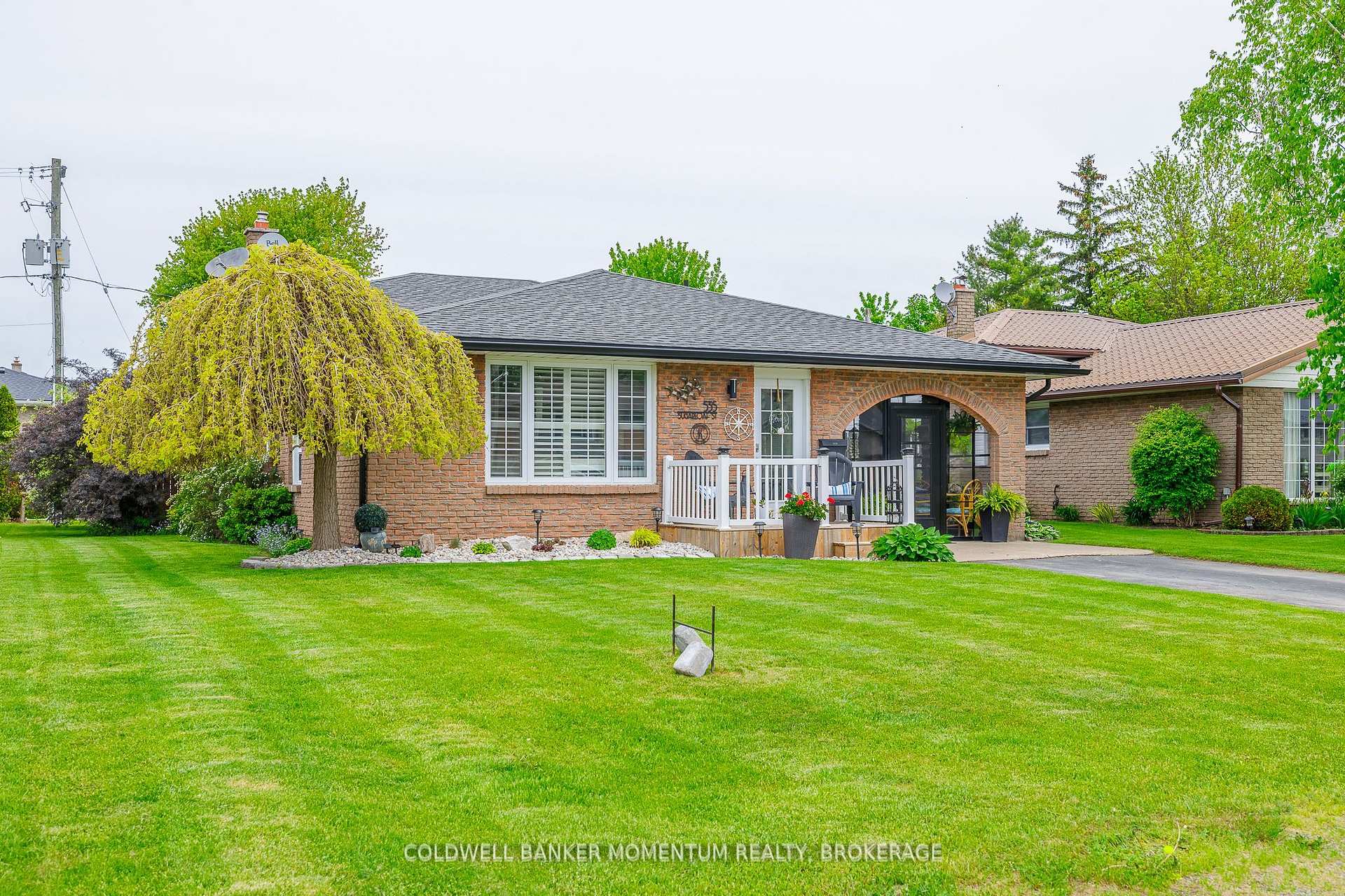 Photo 3 of 535 Sugarloaf Street, Port Colborne, Sugarloaf — HOMEH
