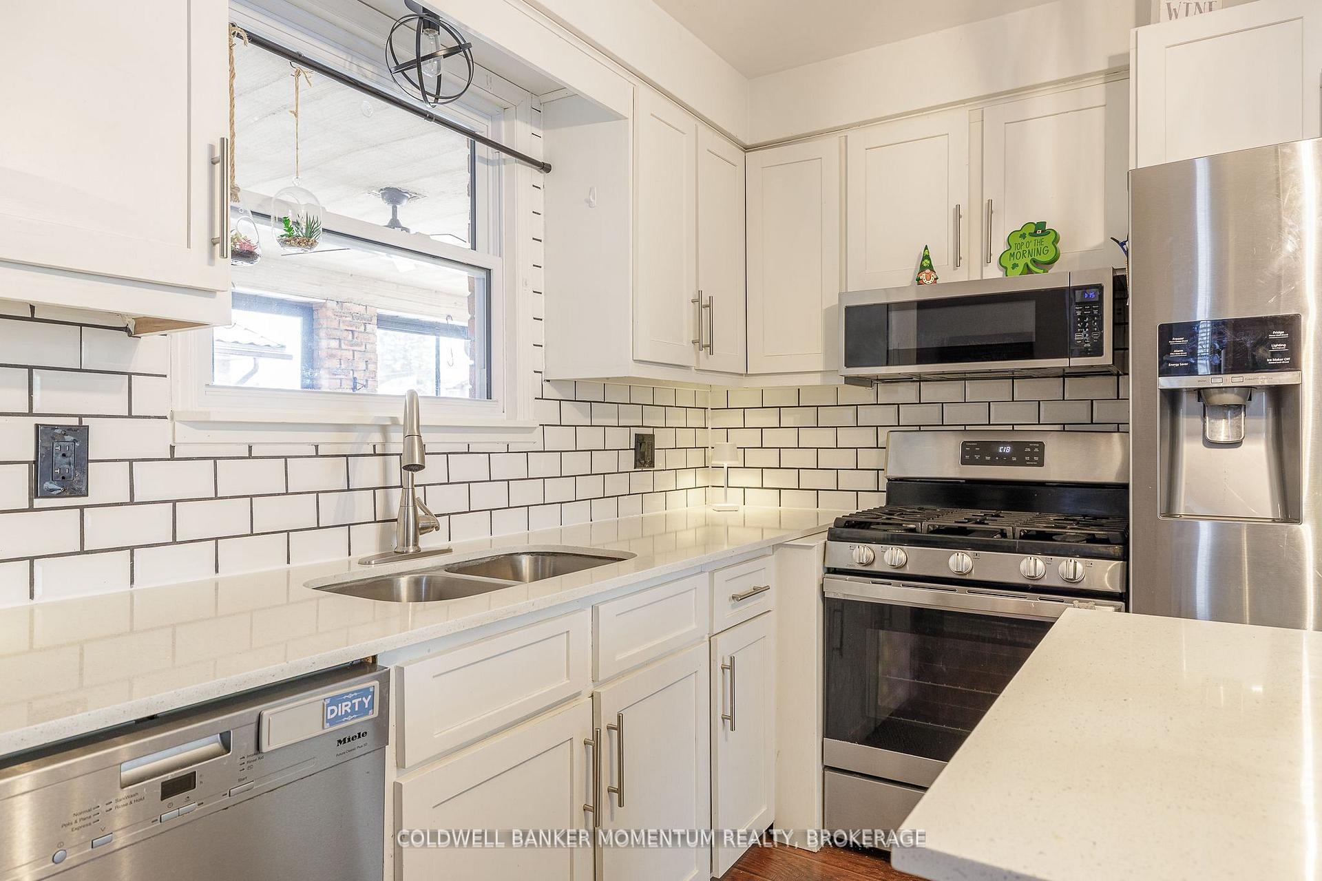 Photo 13 of 535 Sugarloaf Street, Port Colborne, Sugarloaf — HOMEH