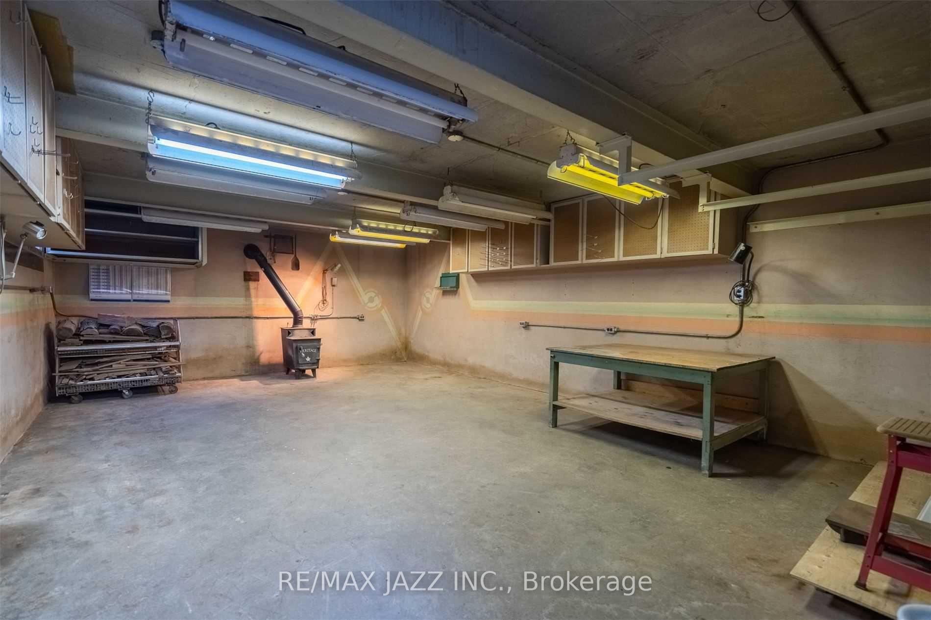 Photo 3 of 649 Masson Street, Oshawa, O'Neill — HOMEH