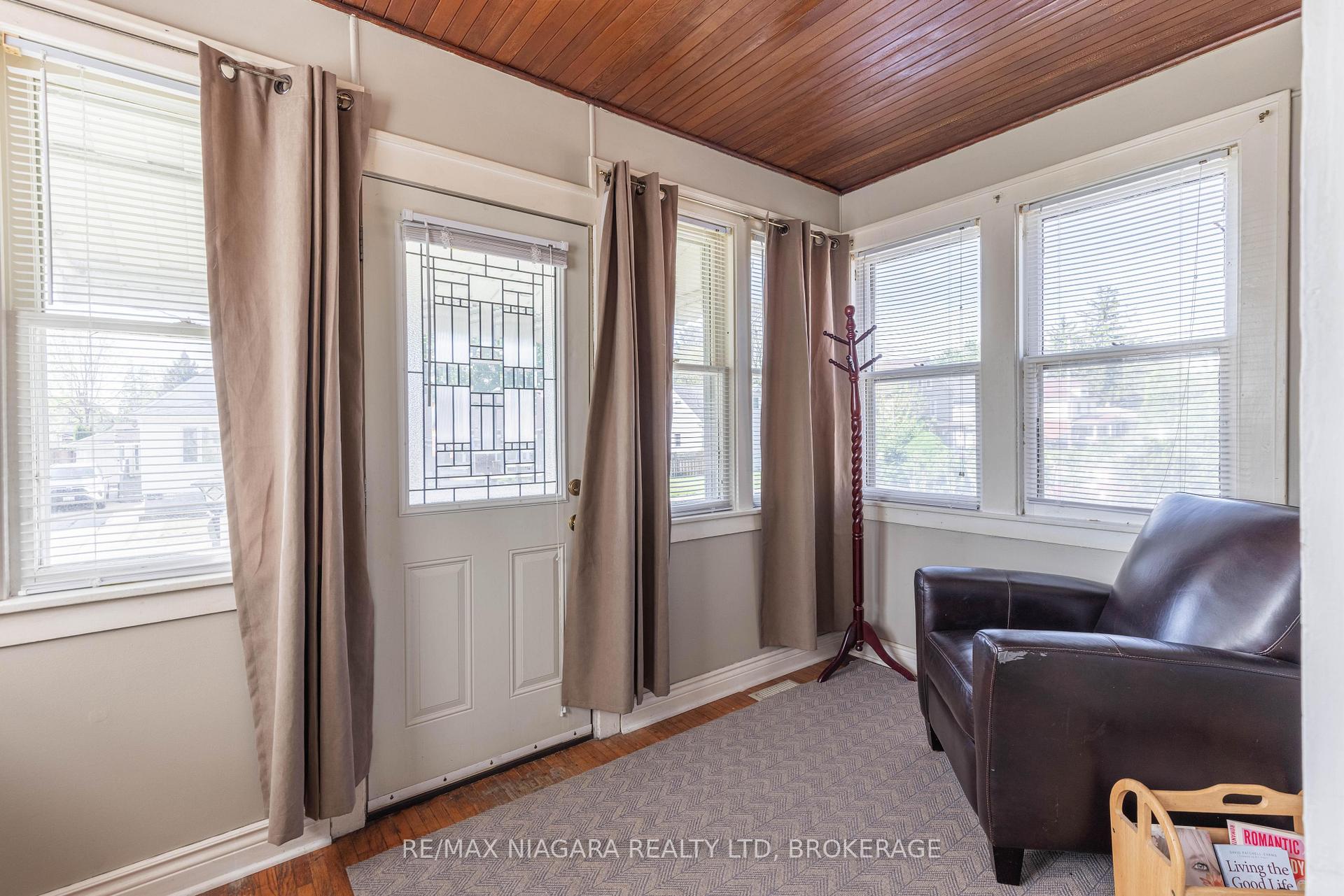 Photo 4 of 6405 Culp Street, Niagara Falls, Dorchester — HOMEH