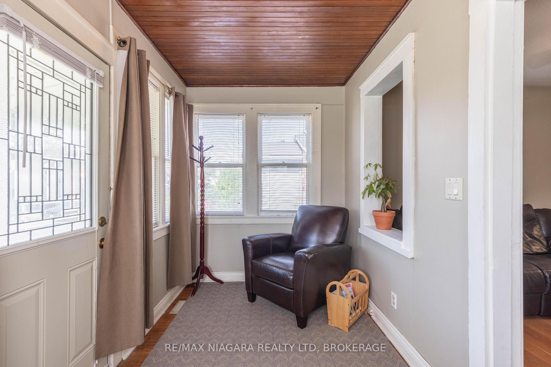 Photo 5 of 6405 Culp Street, Niagara Falls, Dorchester — HOMEH