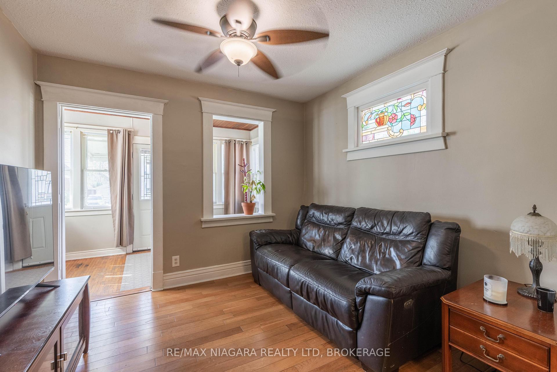 Photo 8 of 6405 Culp Street, Niagara Falls, Dorchester — HOMEH