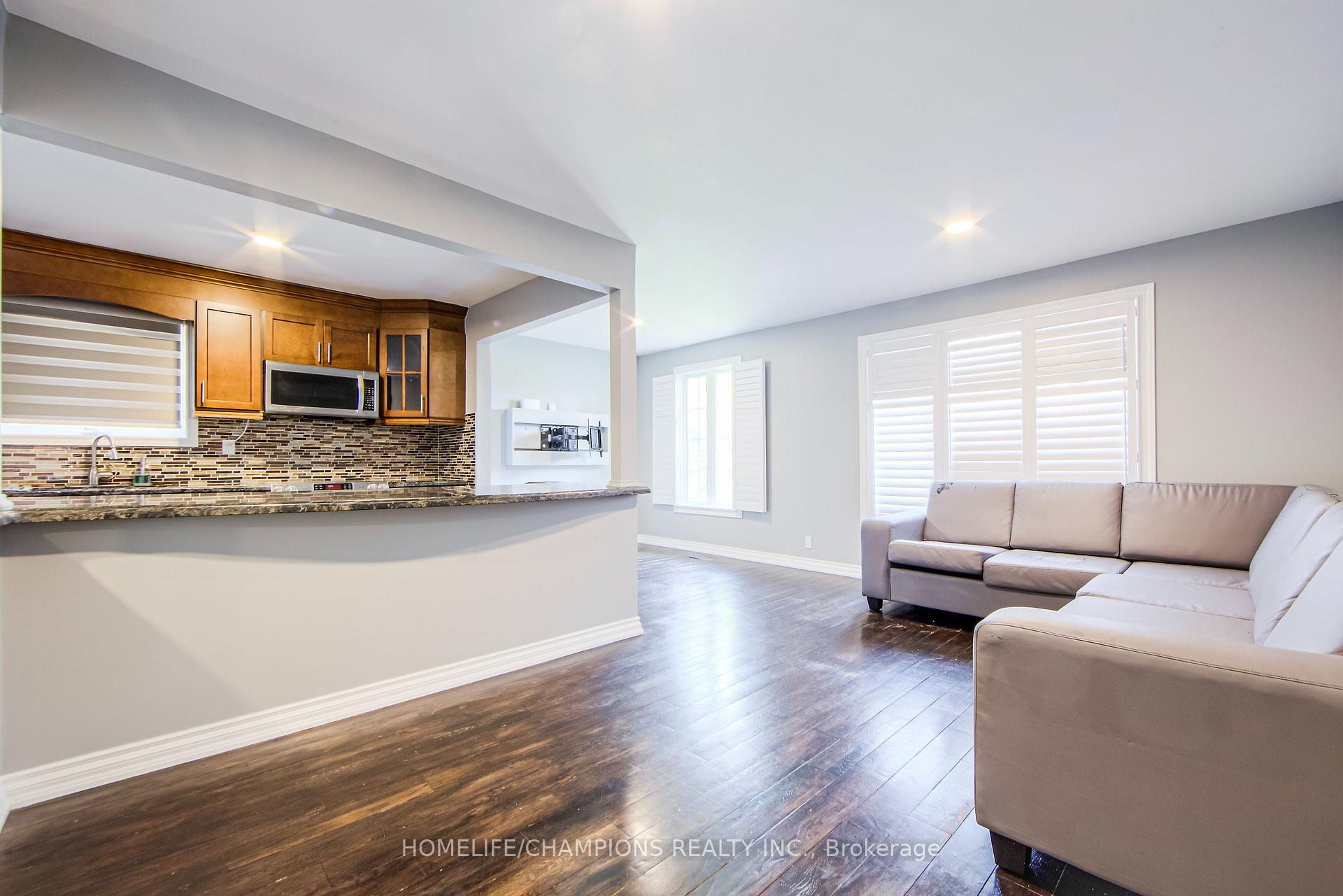 Photo 7 of 1366 Poprad Avenue, Pickering, Bay Ridges — HOMEH