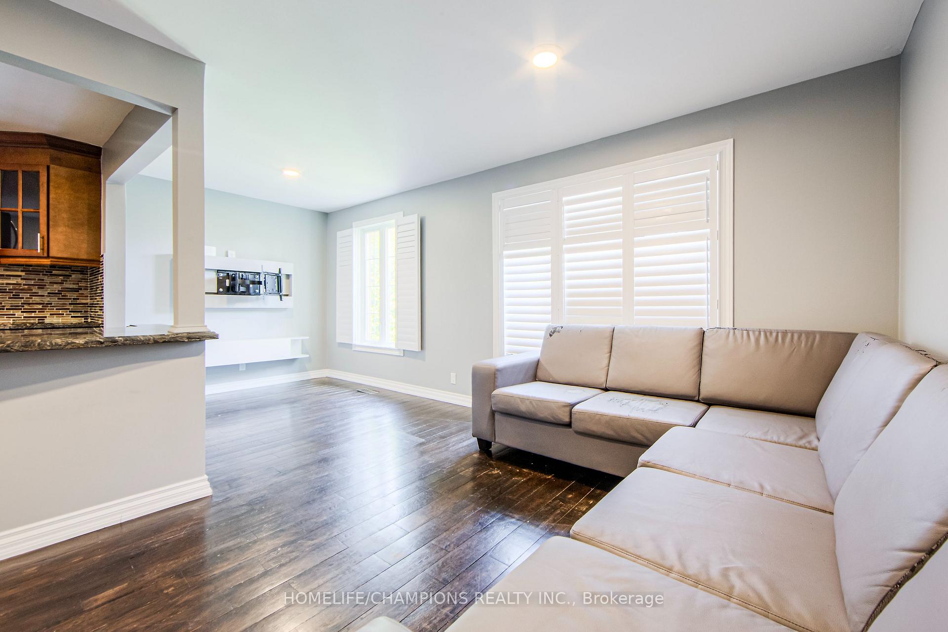 Photo 8 of 1366 Poprad Avenue, Pickering, Bay Ridges — HOMEH