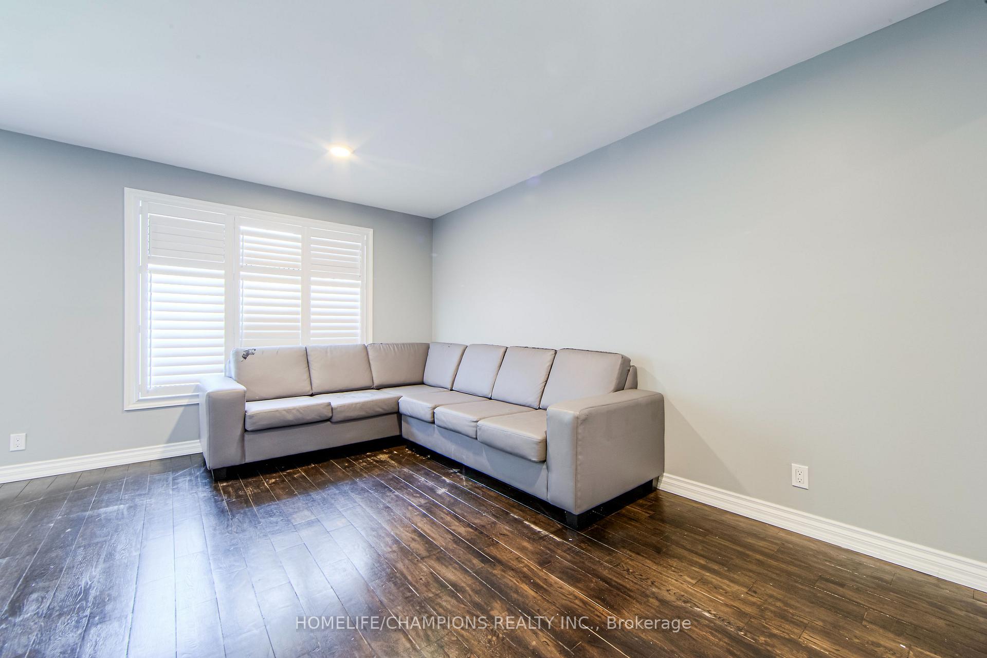 Photo 10 of 1366 Poprad Avenue, Pickering, Bay Ridges — HOMEH