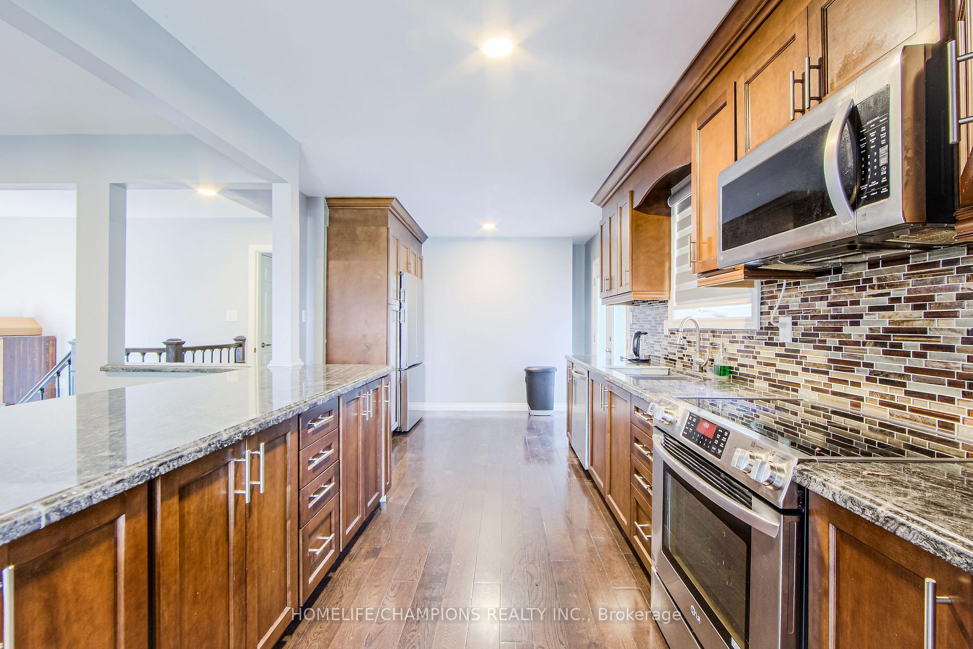Photo 15 of 1366 Poprad Avenue, Pickering, Bay Ridges — HOMEH