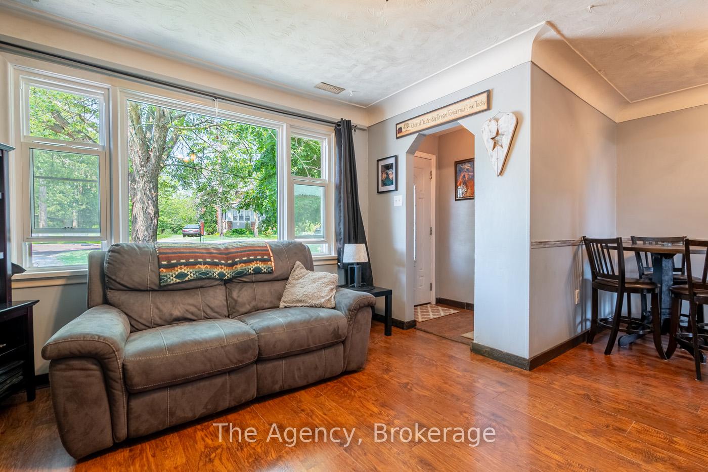 Photo 6 of 1025 Steele Street, Port Colborne, Main Street — HOMEH