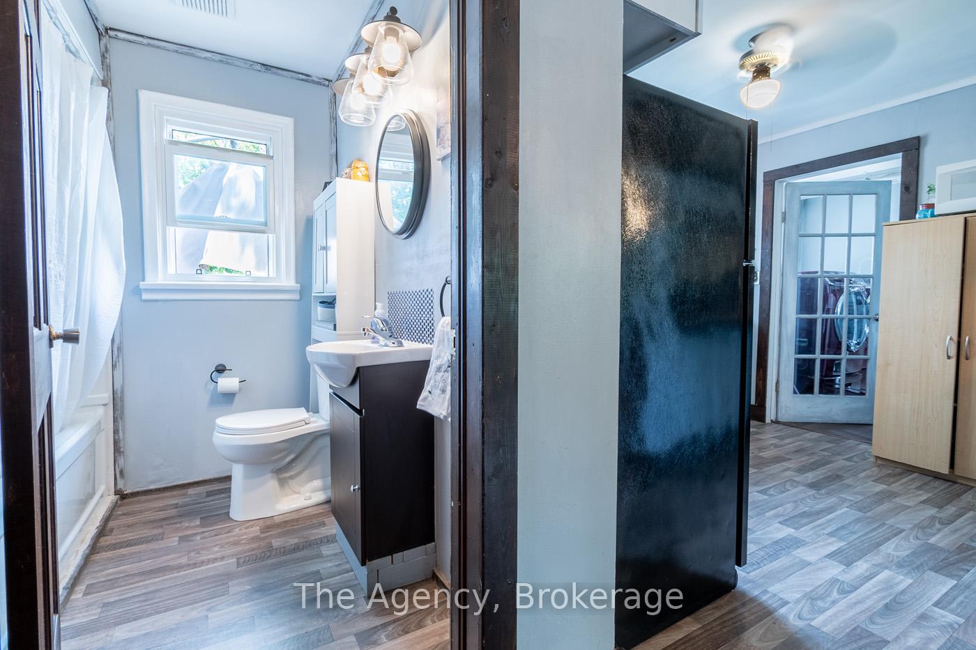 Photo 16 of 1025 Steele Street, Port Colborne, Main Street — HOMEH