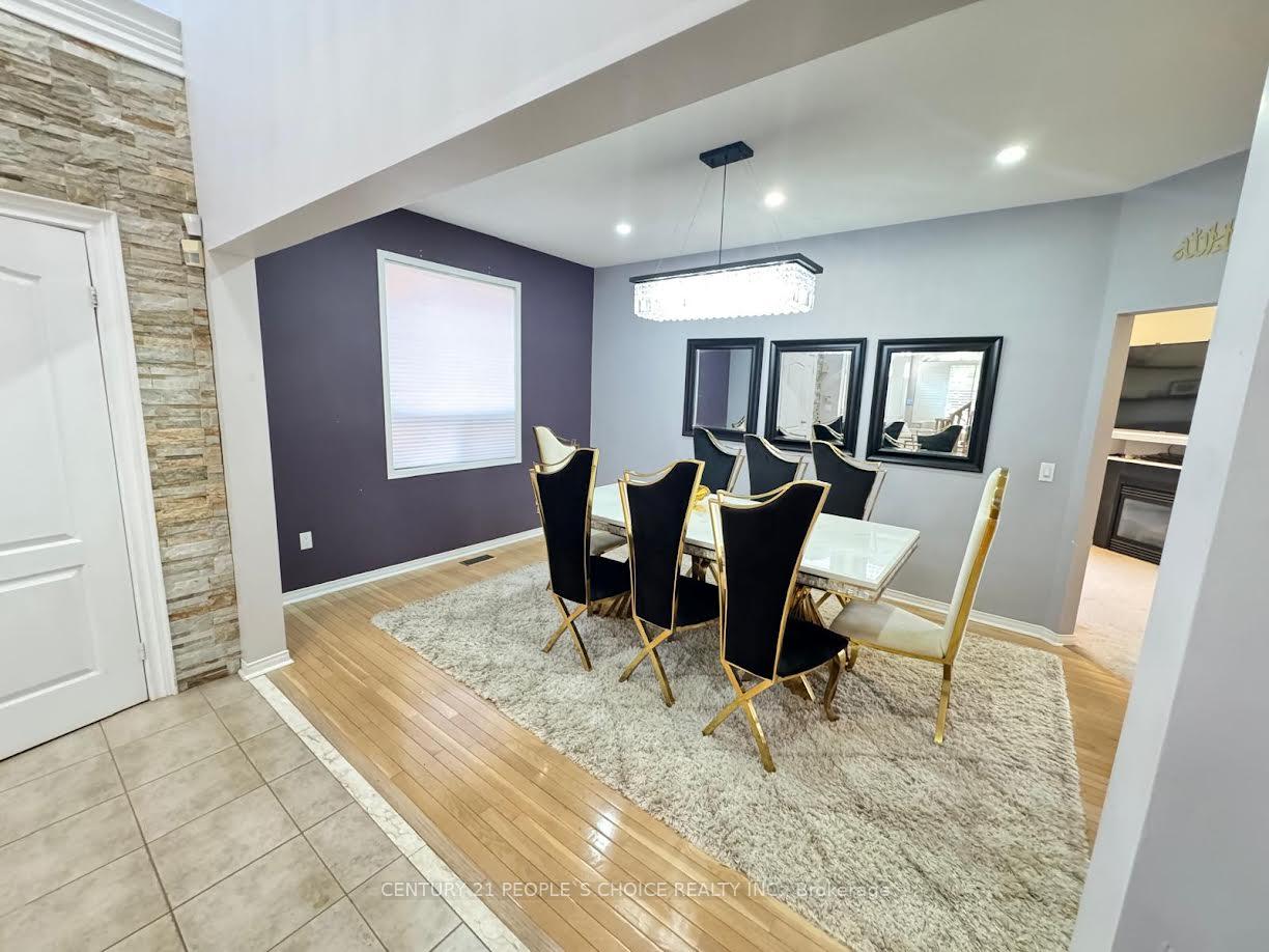 Photo 13 of 171 Thicket Crescent, Pickering, Highbush — HOMEH