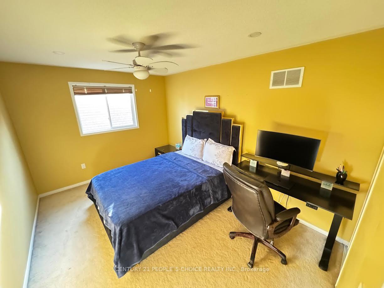 Photo 16 of 171 Thicket Crescent, Pickering, Highbush — HOMEH