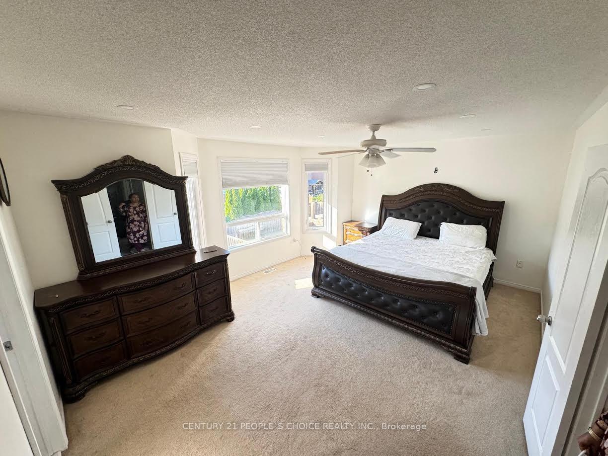Photo 17 of 171 Thicket Crescent, Pickering, Highbush — HOMEH