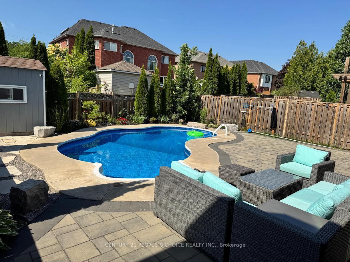 Photo 22 of 171 Thicket Crescent, Pickering, Highbush — HOMEH