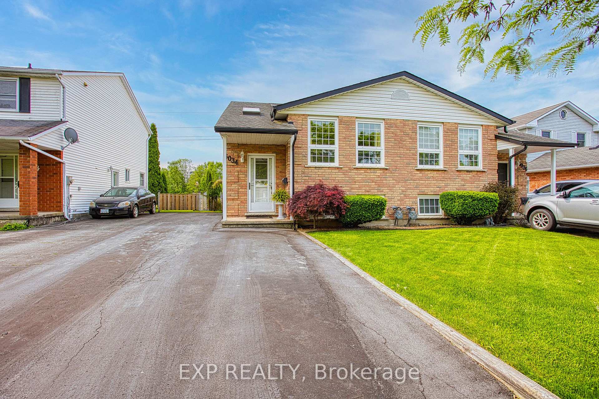 Photo 2 of 6034 Wildrose Crescent, Niagara Falls, Oldfield — HOMEH