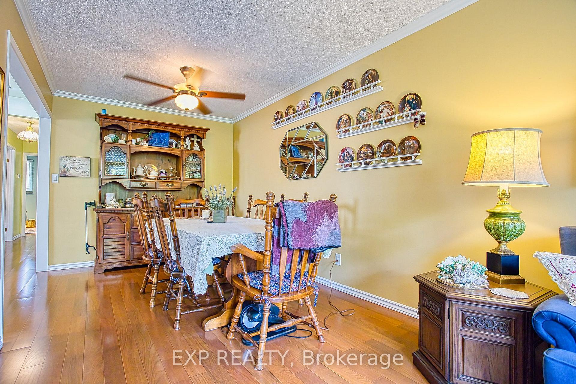 Photo 9 of 6034 Wildrose Crescent, Niagara Falls, Oldfield — HOMEH