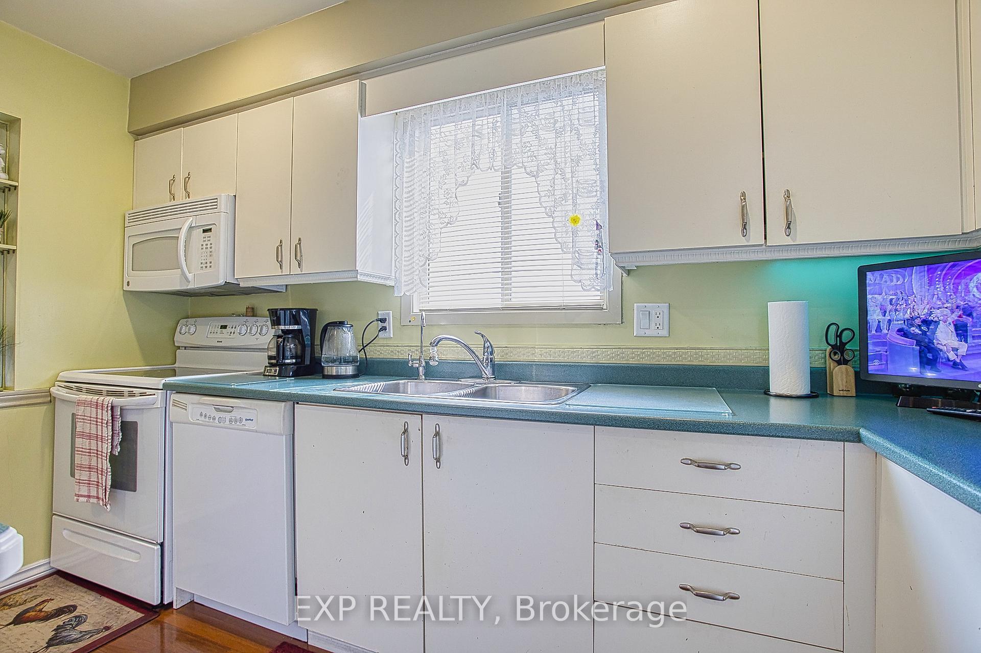 Photo 14 of 6034 Wildrose Crescent, Niagara Falls, Oldfield — HOMEH
