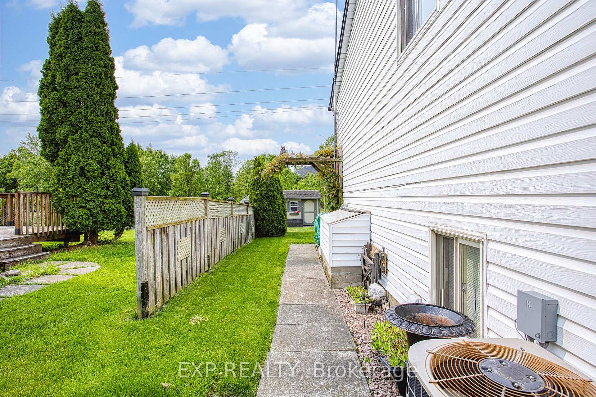 Photo 28 of 6034 Wildrose Crescent, Niagara Falls, Oldfield — HOMEH