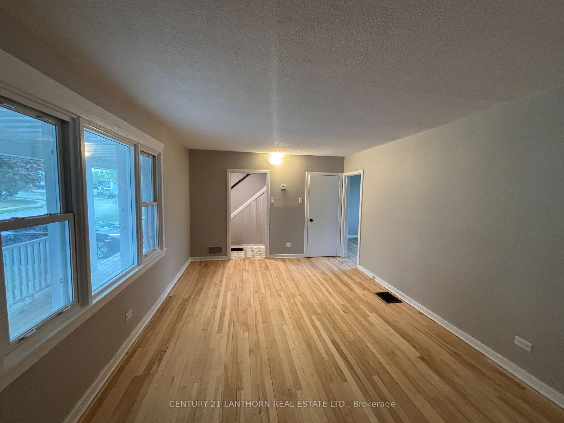Photo 7 of 13 London Avenue, Prince Edward County, Picton — HOMEH