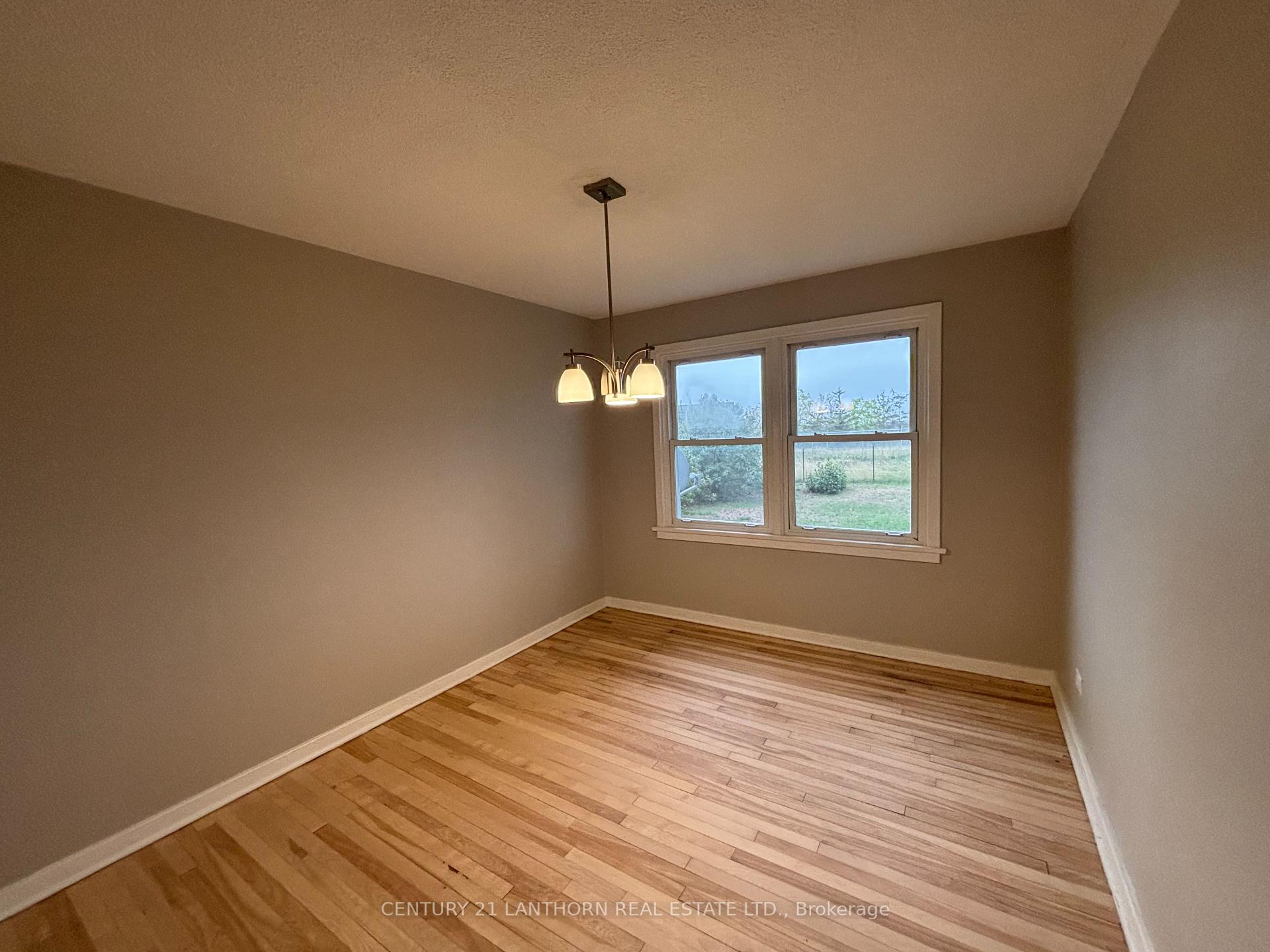 Photo 8 of 13 London Avenue, Prince Edward County, Picton — HOMEH