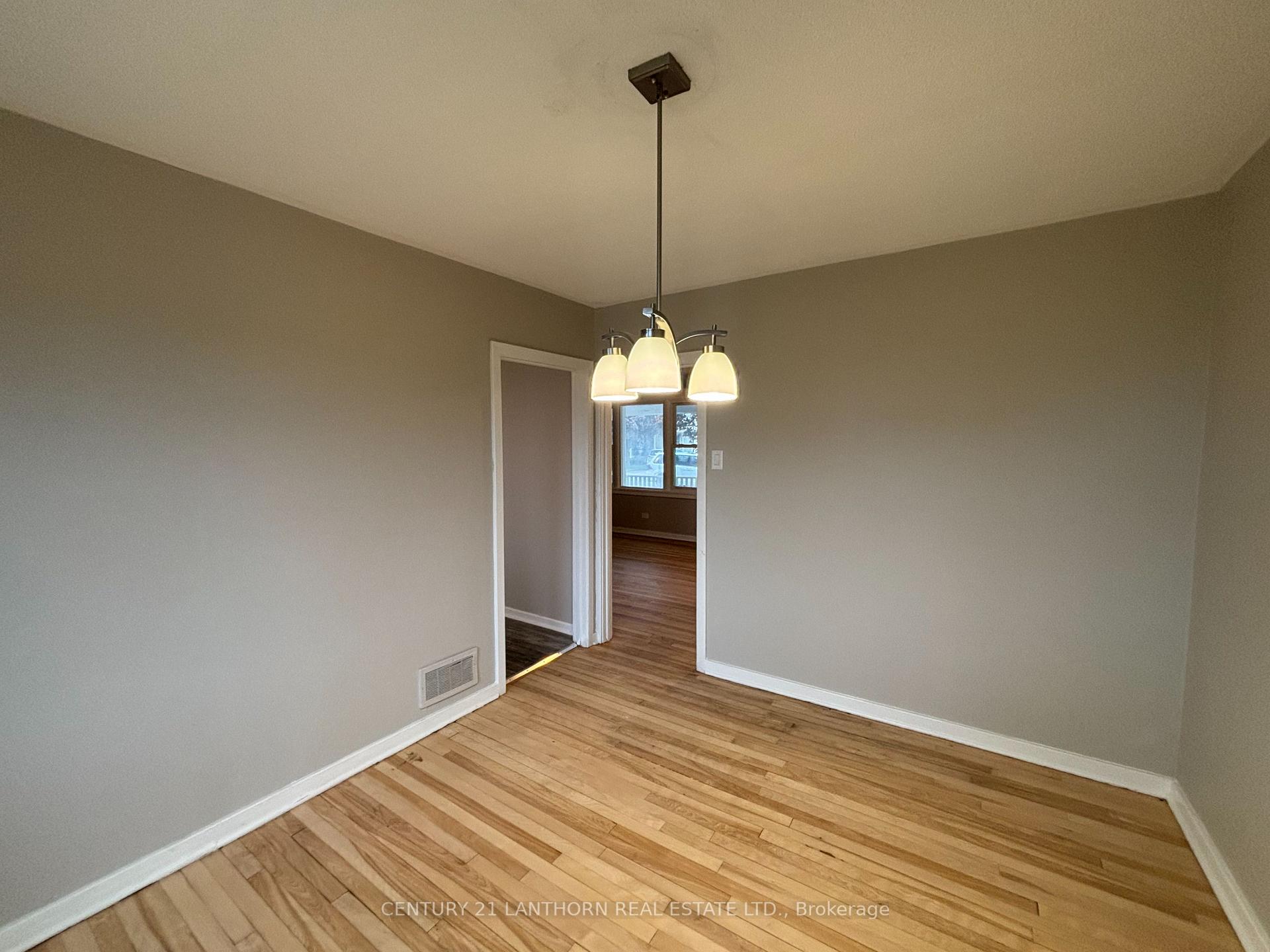 Photo 9 of 13 London Avenue, Prince Edward County, Picton — HOMEH