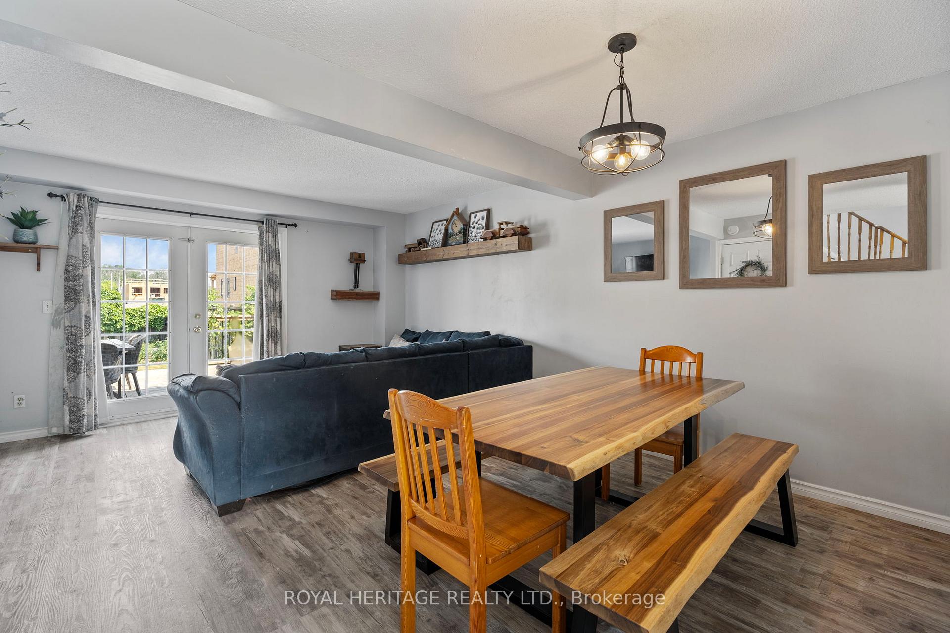 Photo 10 of 1471 Connery Crescent, Oshawa, Lakeview — HOMEH