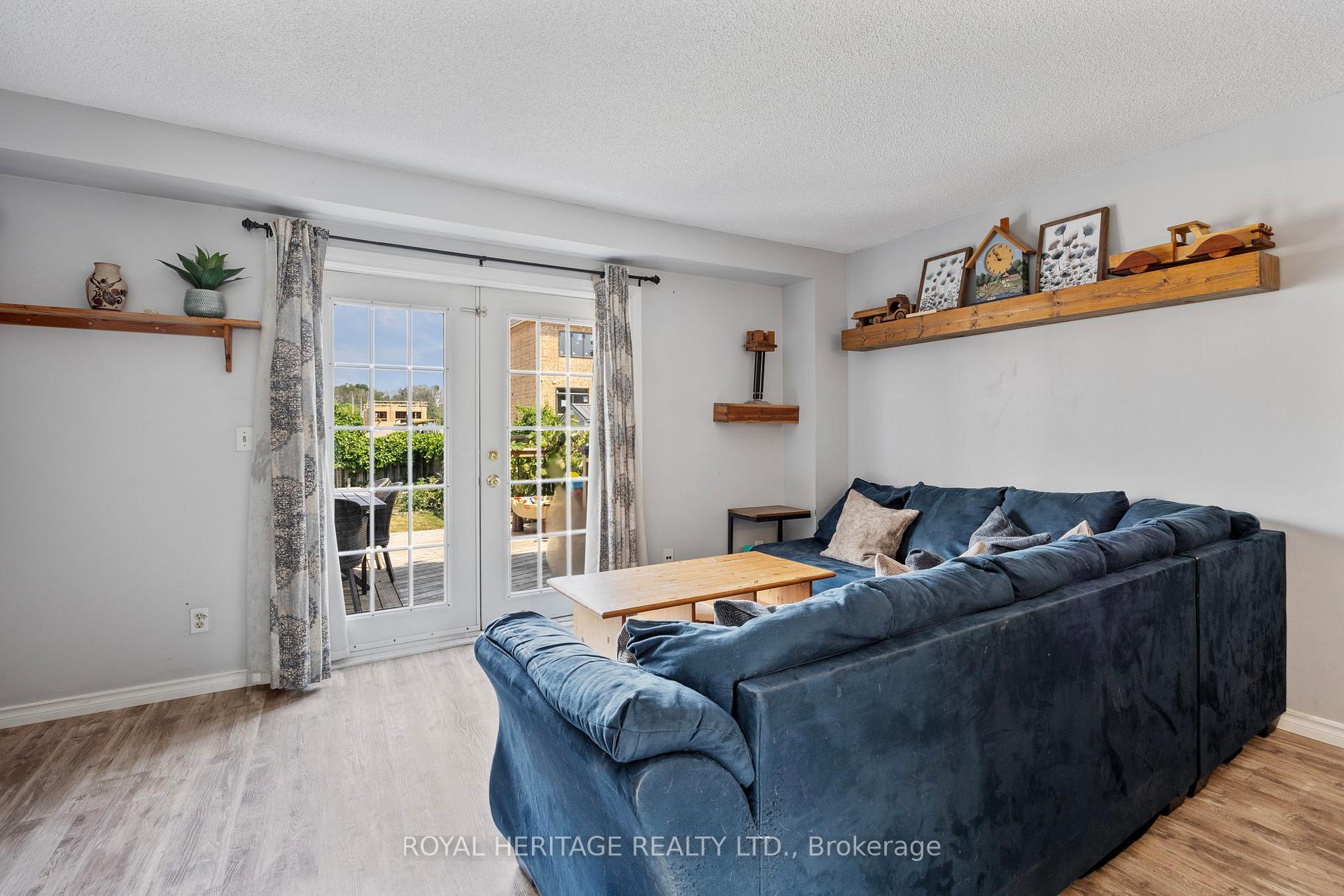 Photo 12 of 1471 Connery Crescent, Oshawa, Lakeview — HOMEH
