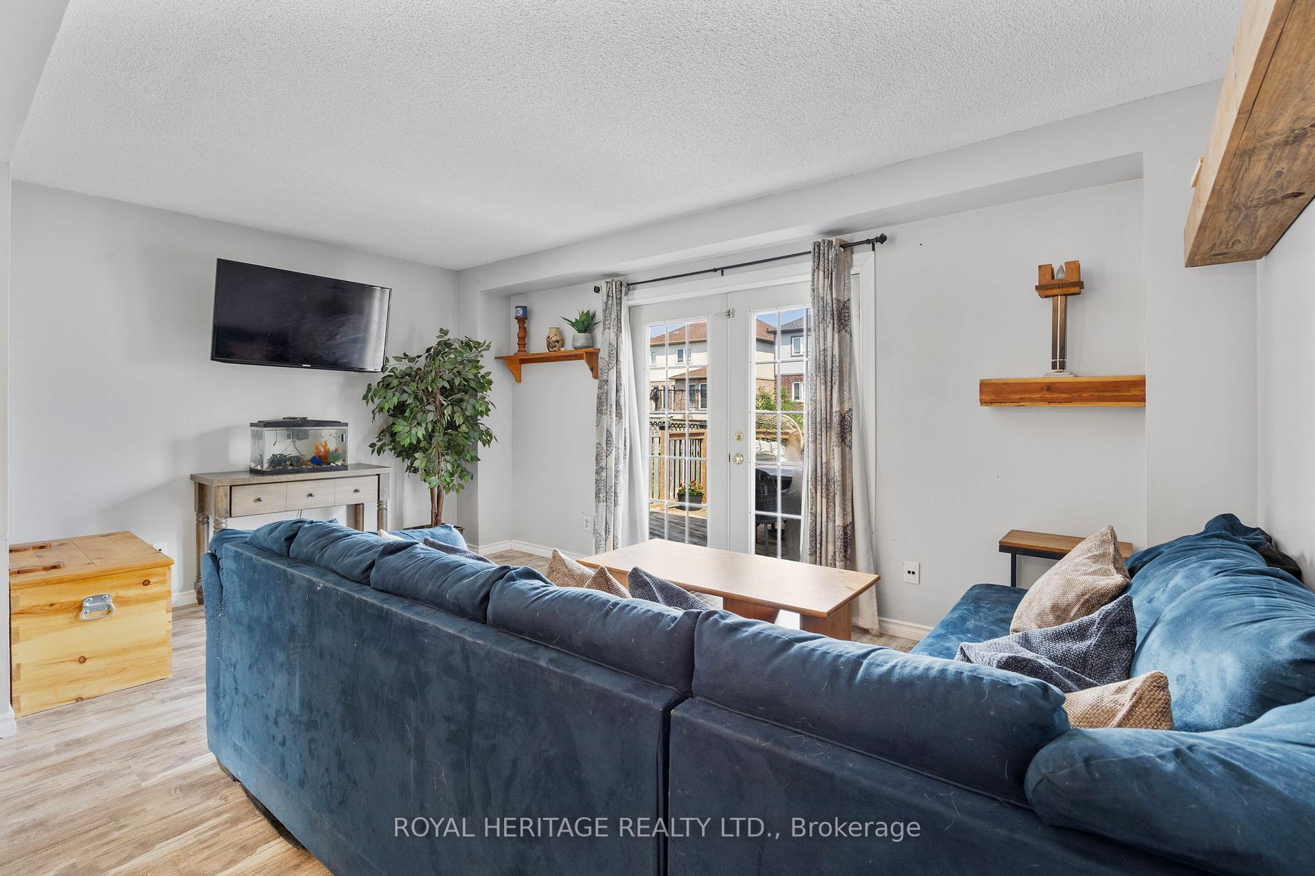 Photo 13 of 1471 Connery Crescent, Oshawa, Lakeview — HOMEH