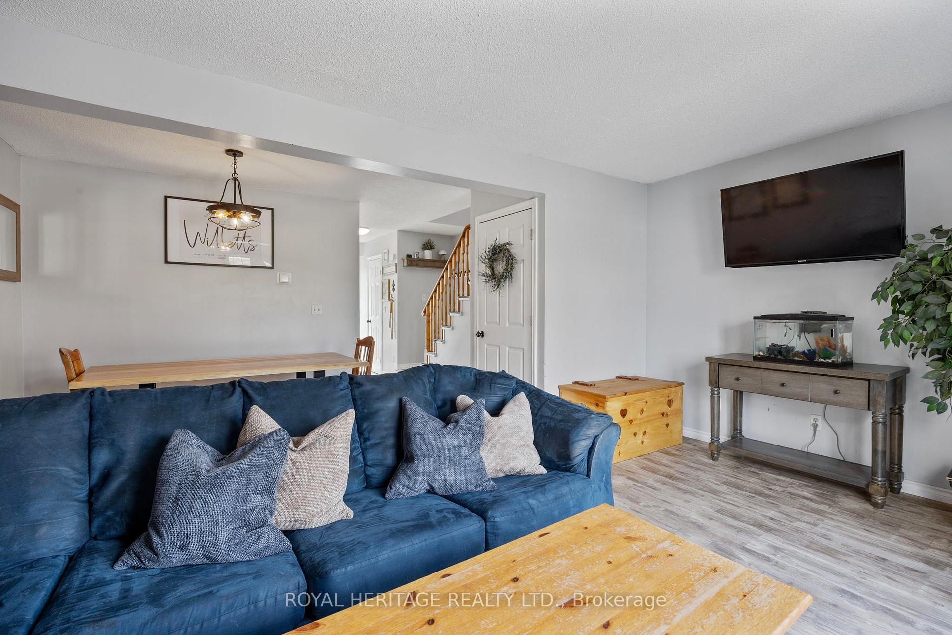 Photo 15 of 1471 Connery Crescent, Oshawa, Lakeview — HOMEH