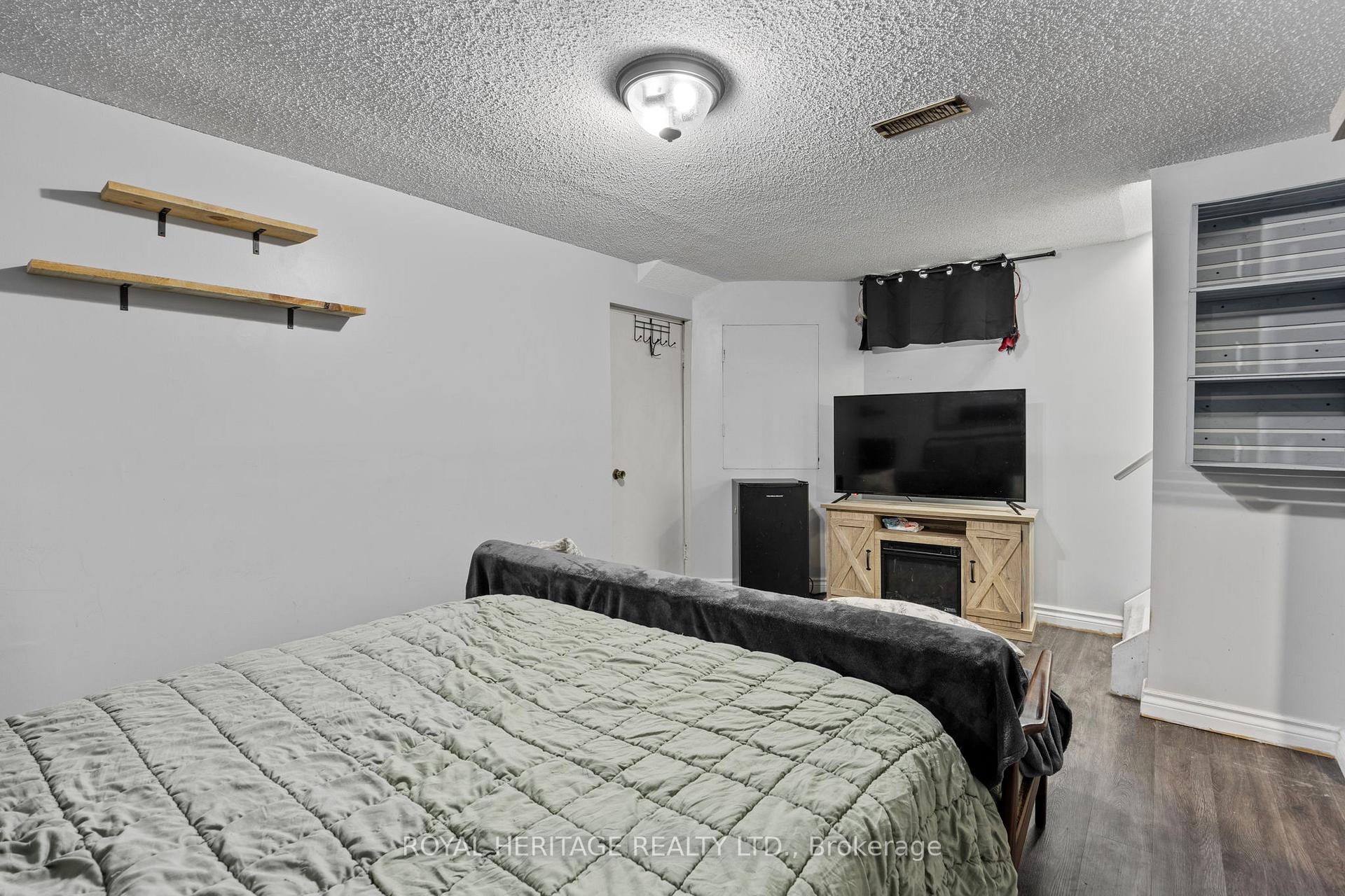 Photo 35 of 1471 Connery Crescent, Oshawa, Lakeview — HOMEH