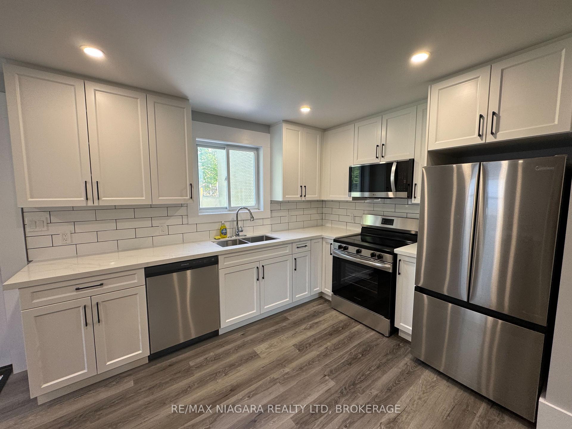 Photo 11 of 5840 Glenholme Avenue, Niagara Falls, Hospital — HOMEH