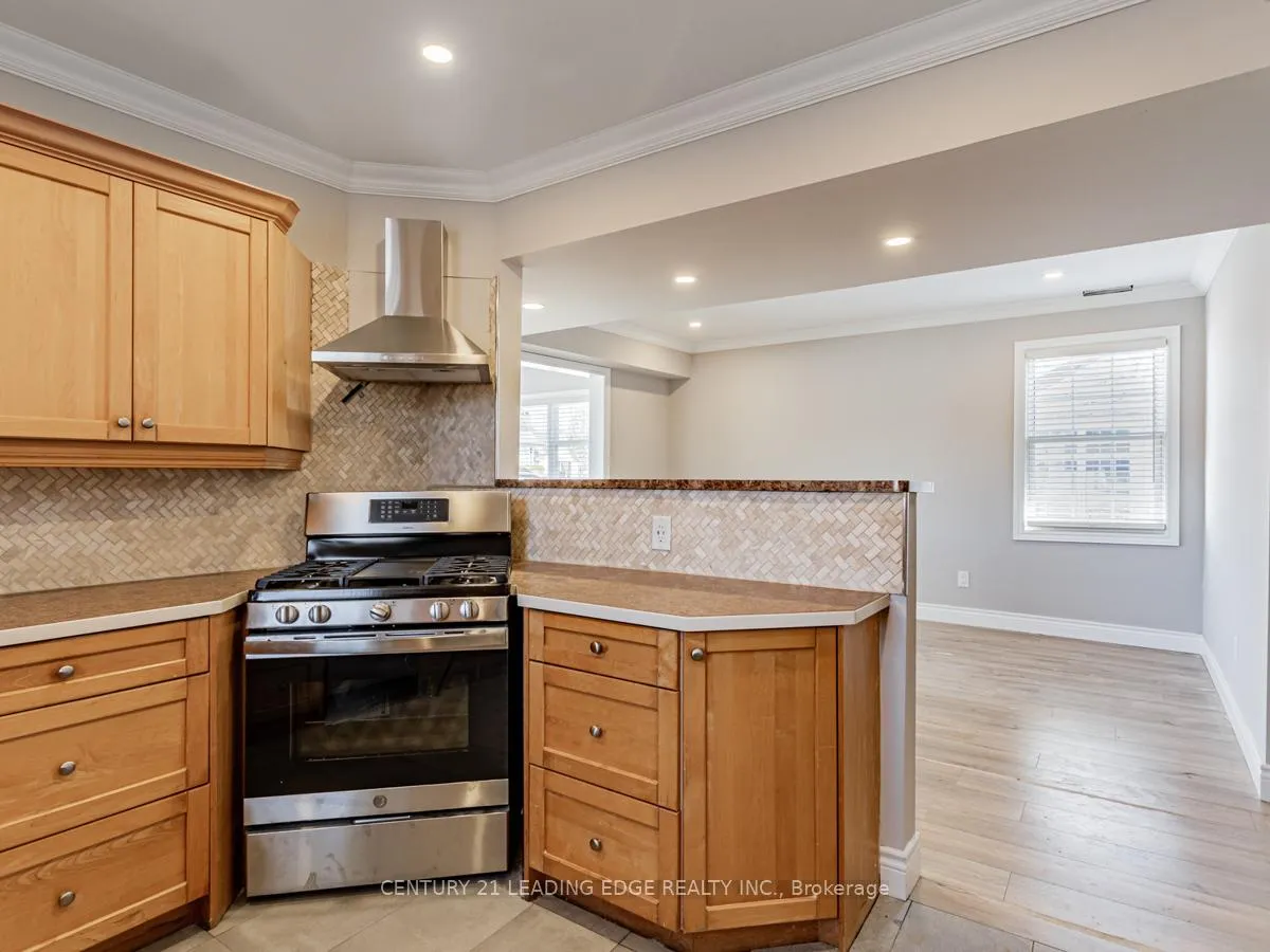 Photo 6 of Unit Main, 1315 Broadview Street, Pickering, Bay Ridges — HOMEH
