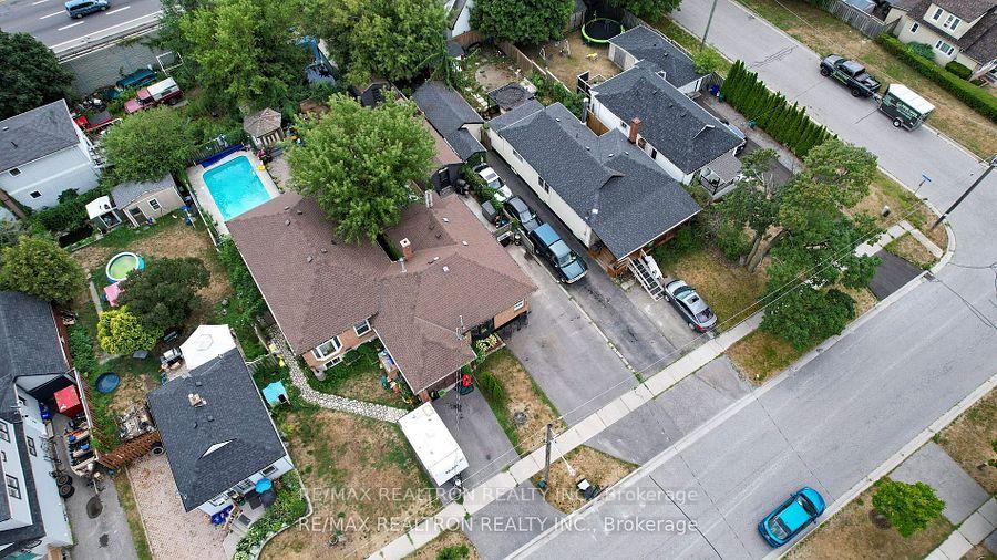 Photo 4 of 283 College Avenue, Oshawa, Vanier — HOMEH